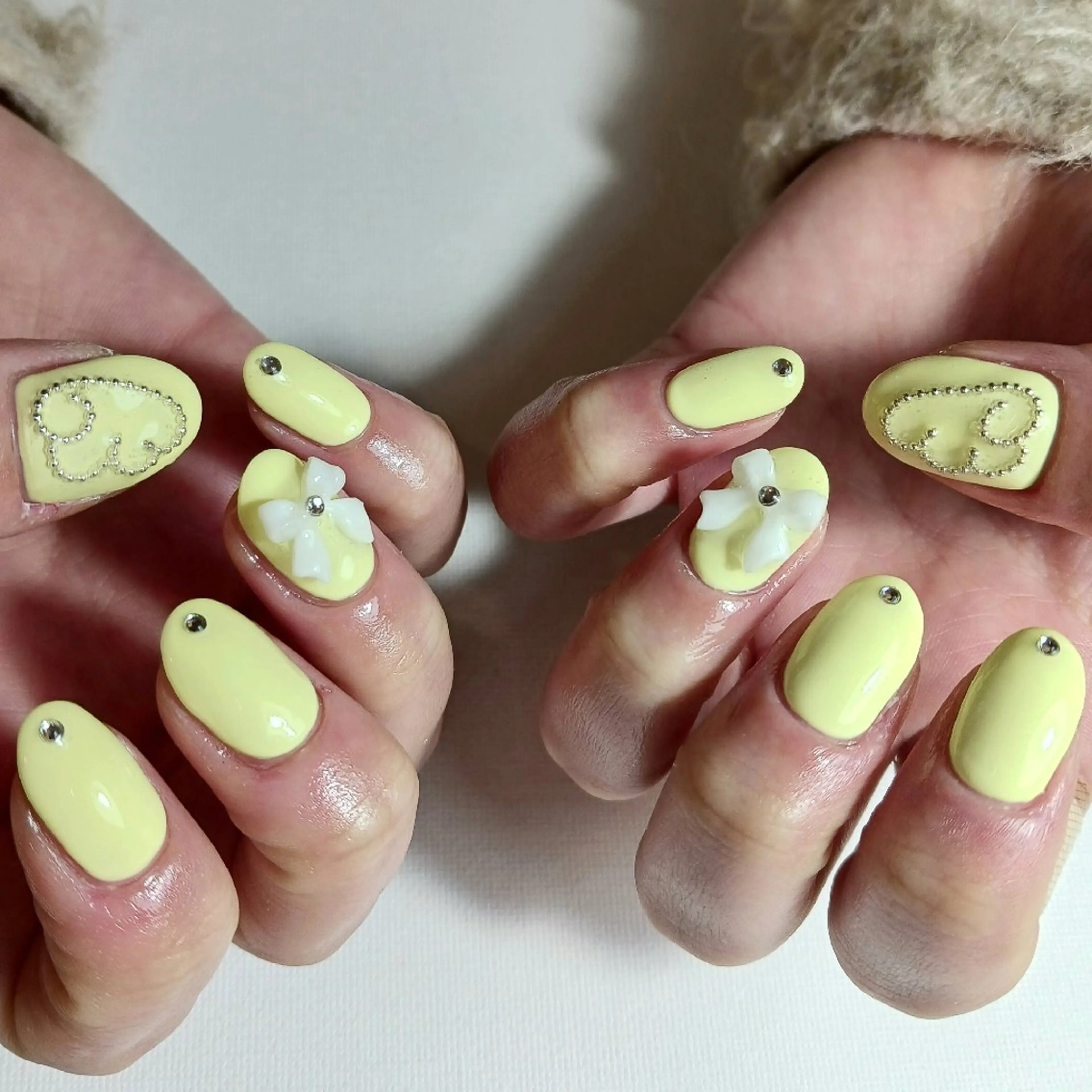 ネイル ジェルネイル パステルネイル リボン 春ネイル 黄色 ハンドネイル owlnail /持込みデザイン専門のネイルデザイン