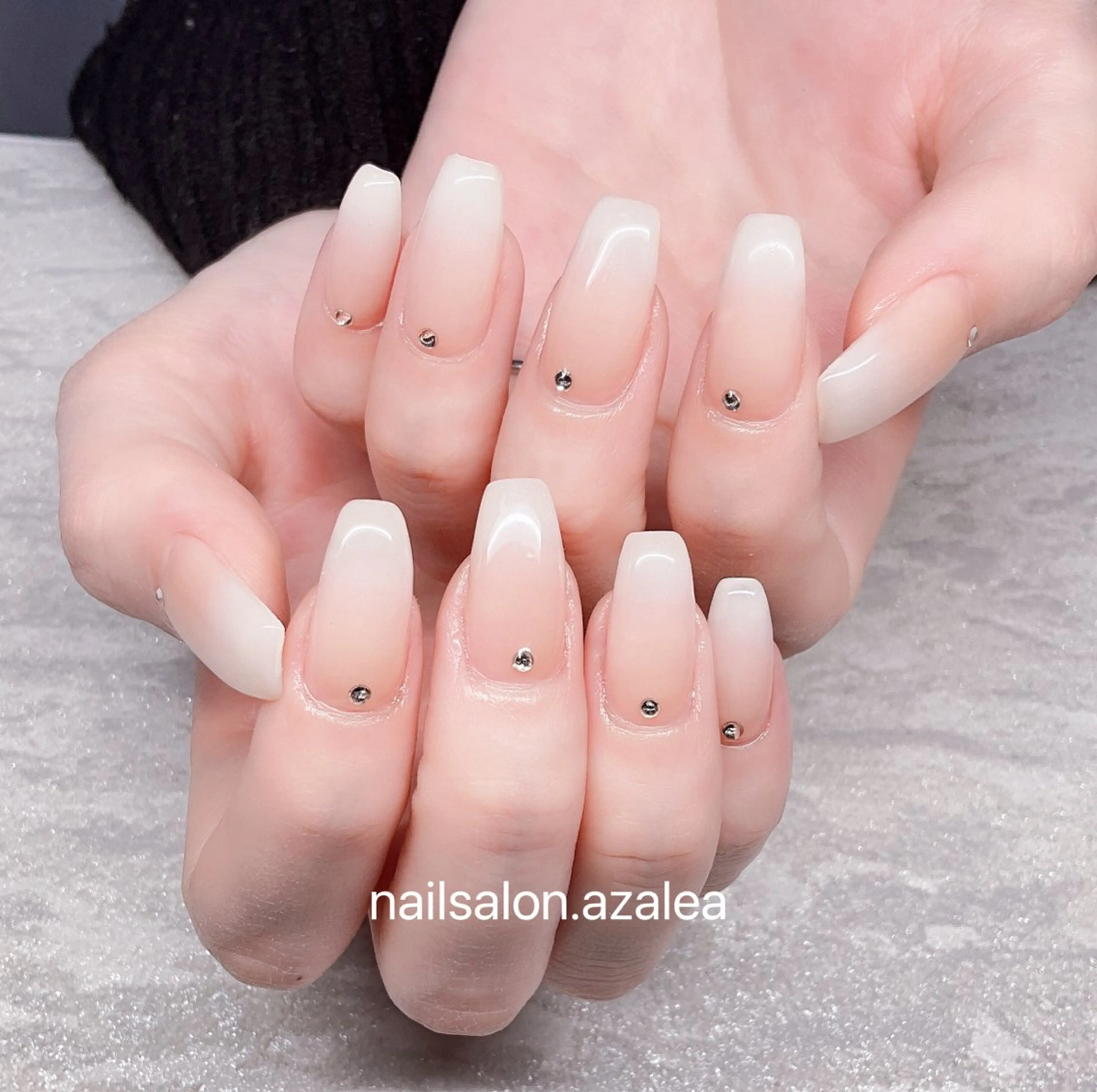 ネイル ハンドネイル R inのネイルデザイン