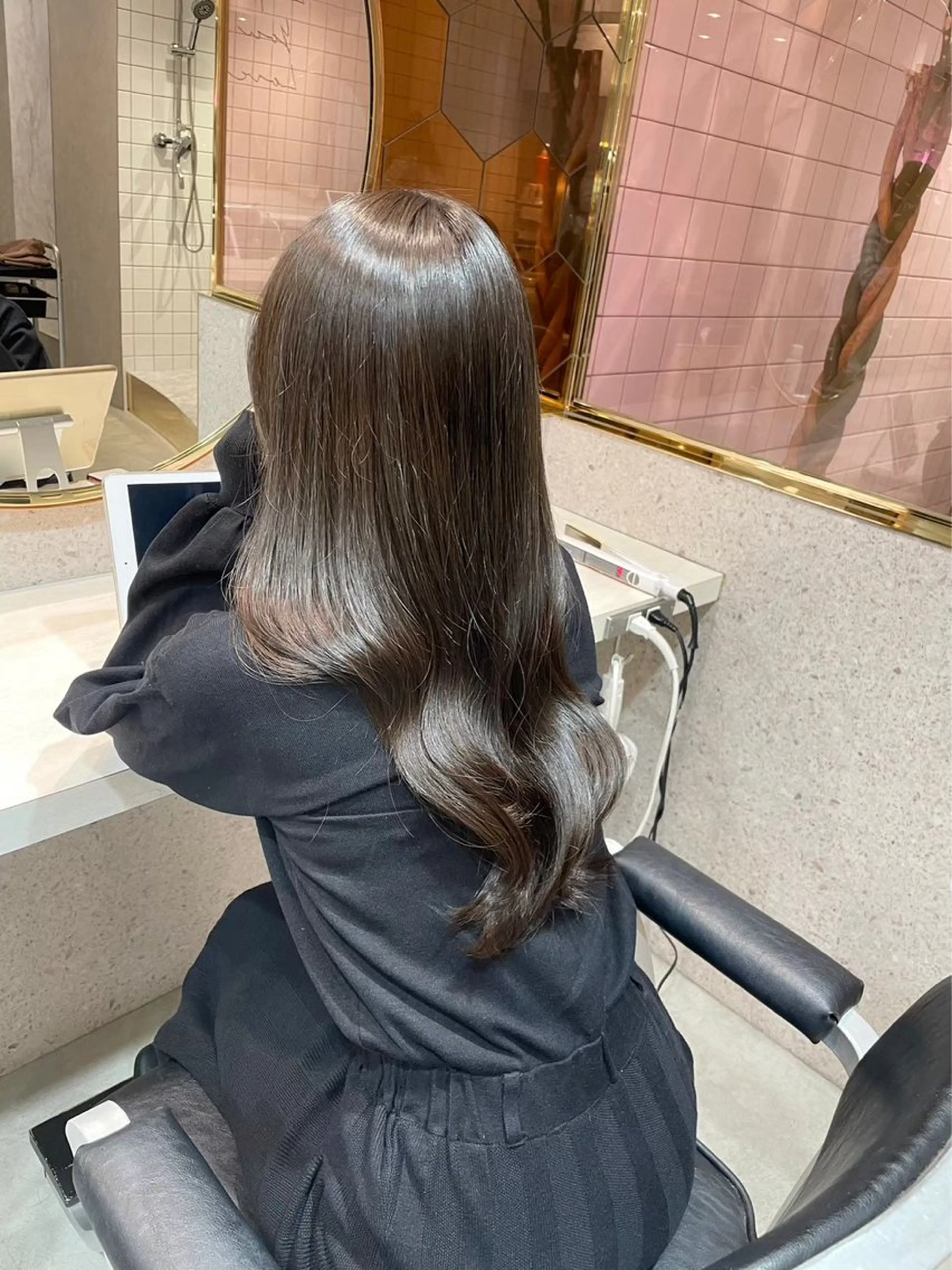 セミロング くびれヘア レイヤーカット カット ヘアカラー トリートメント 新宿/韓国レイヤー/ 顔周りカット松本美晴のヘアスタイル