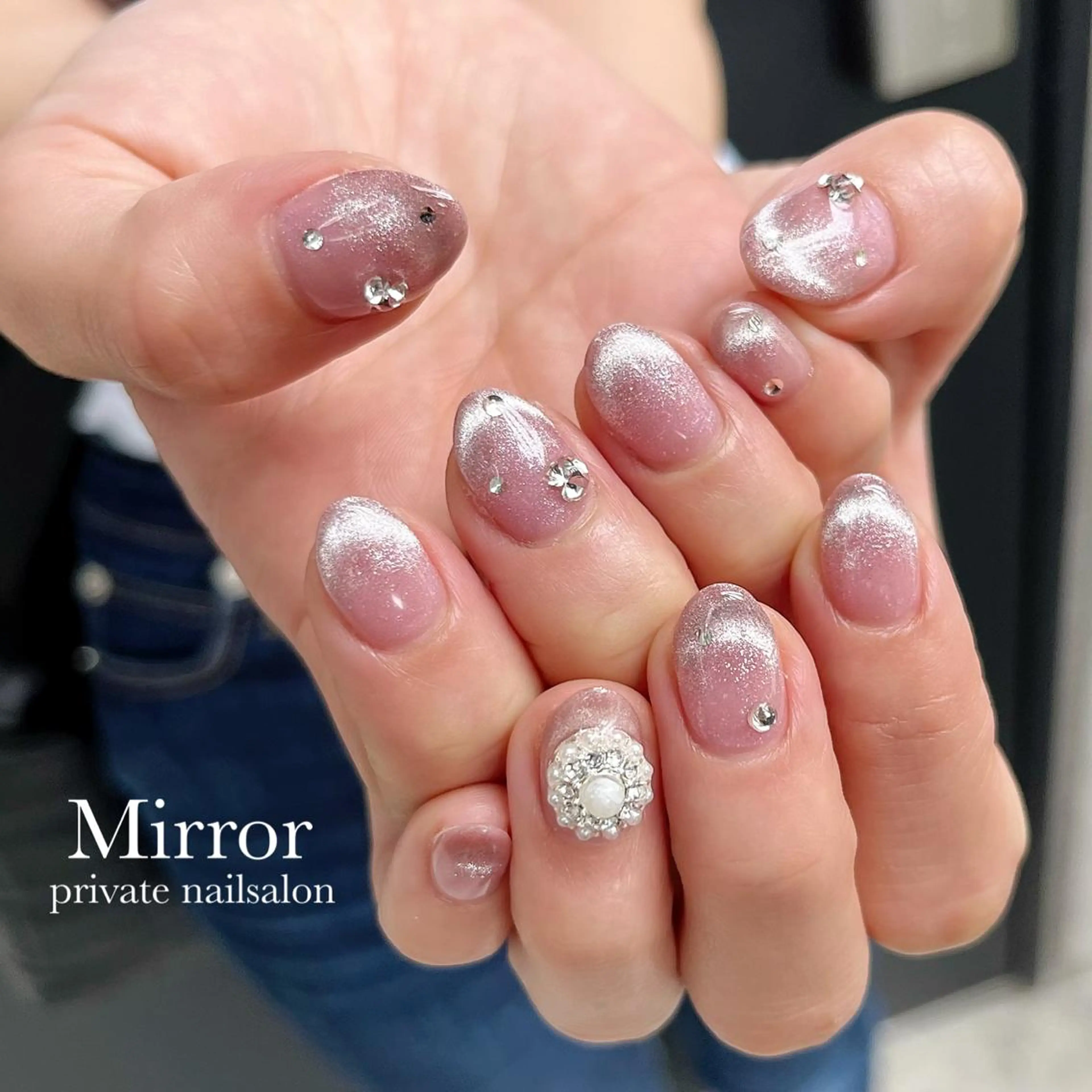 ネイル フレンチネイル マグネットネイル マグネットフレンチ ハンドネイル nailsalon Mirrorのネイルデザイン