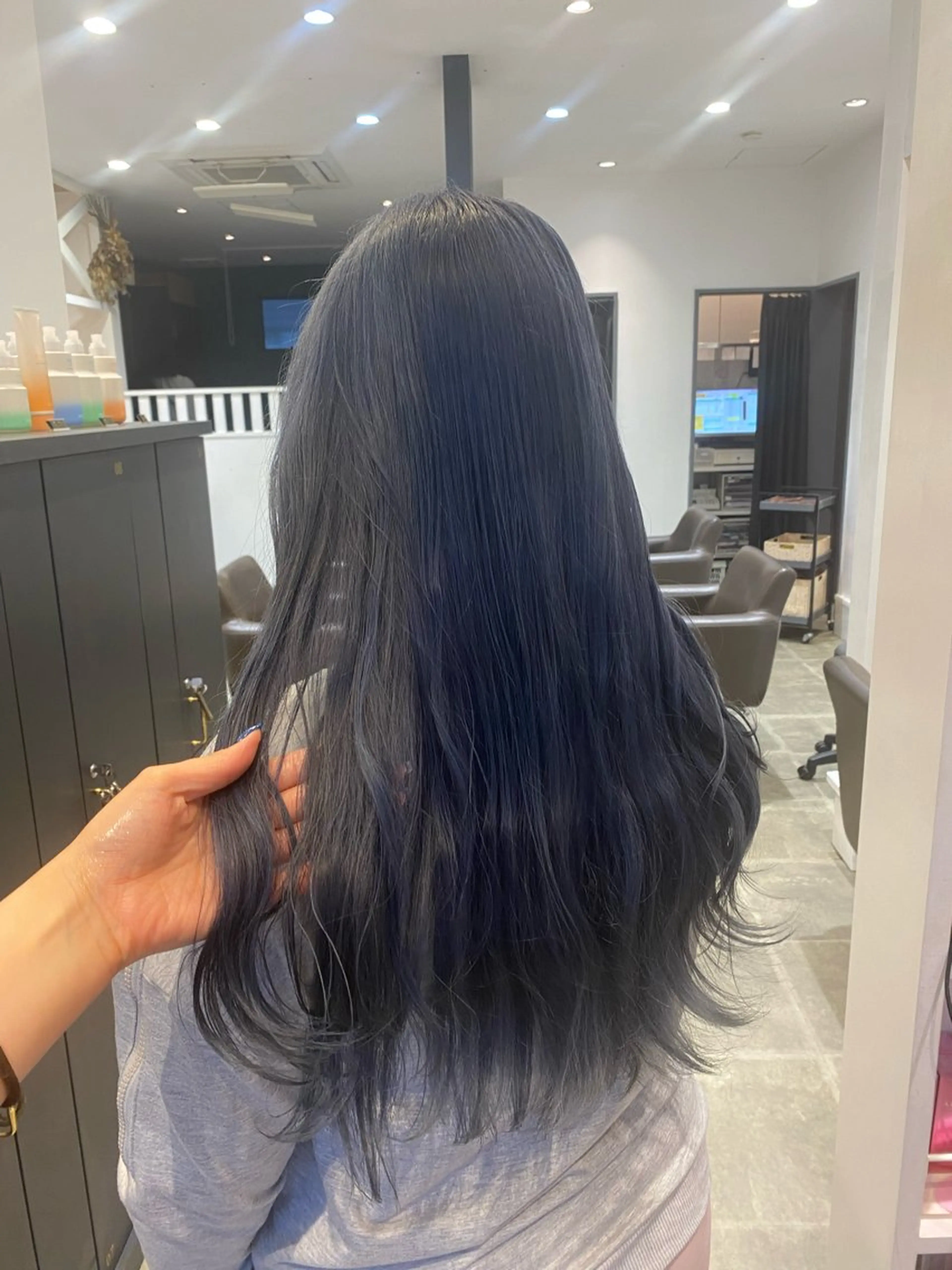 ロング カラー ブルーカラー ブルーラベンダー ラベンダーカラー ヘアカラー 柴田 枝利子のヘアスタイル