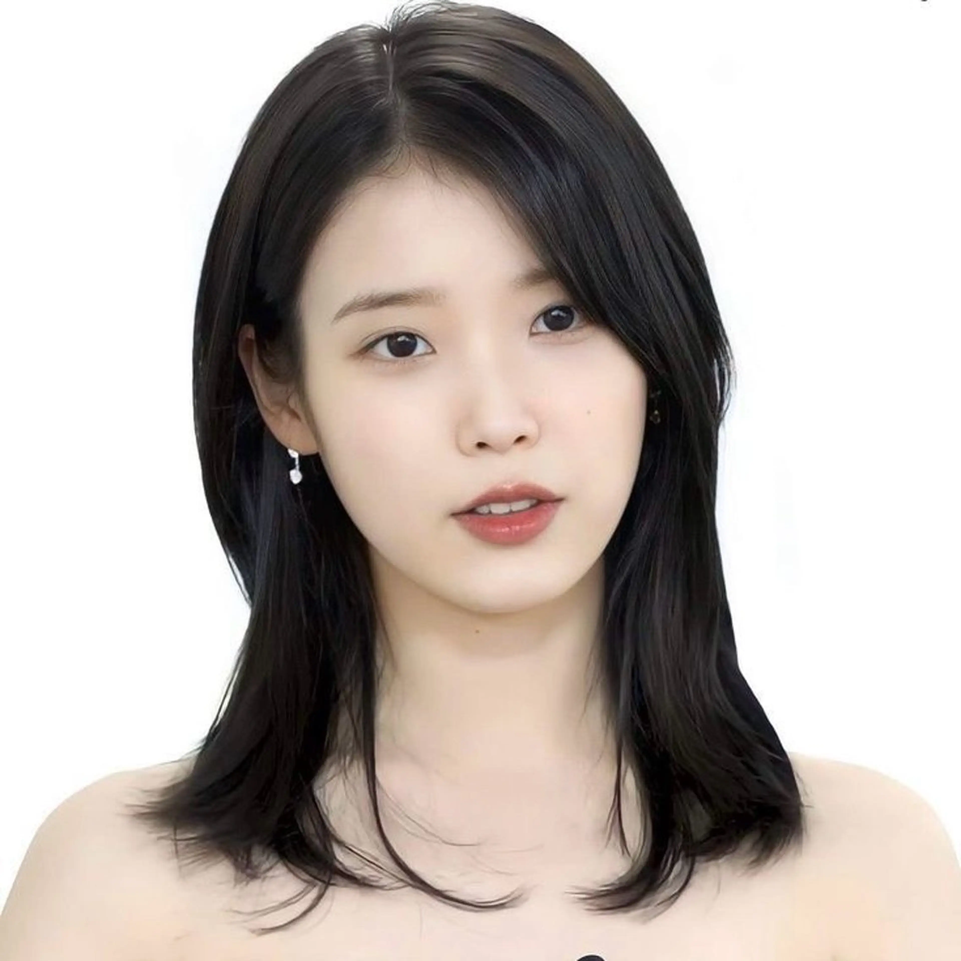 ミディアム 井木 絢香 ✂️ ミディアムカットのヘアスタイル