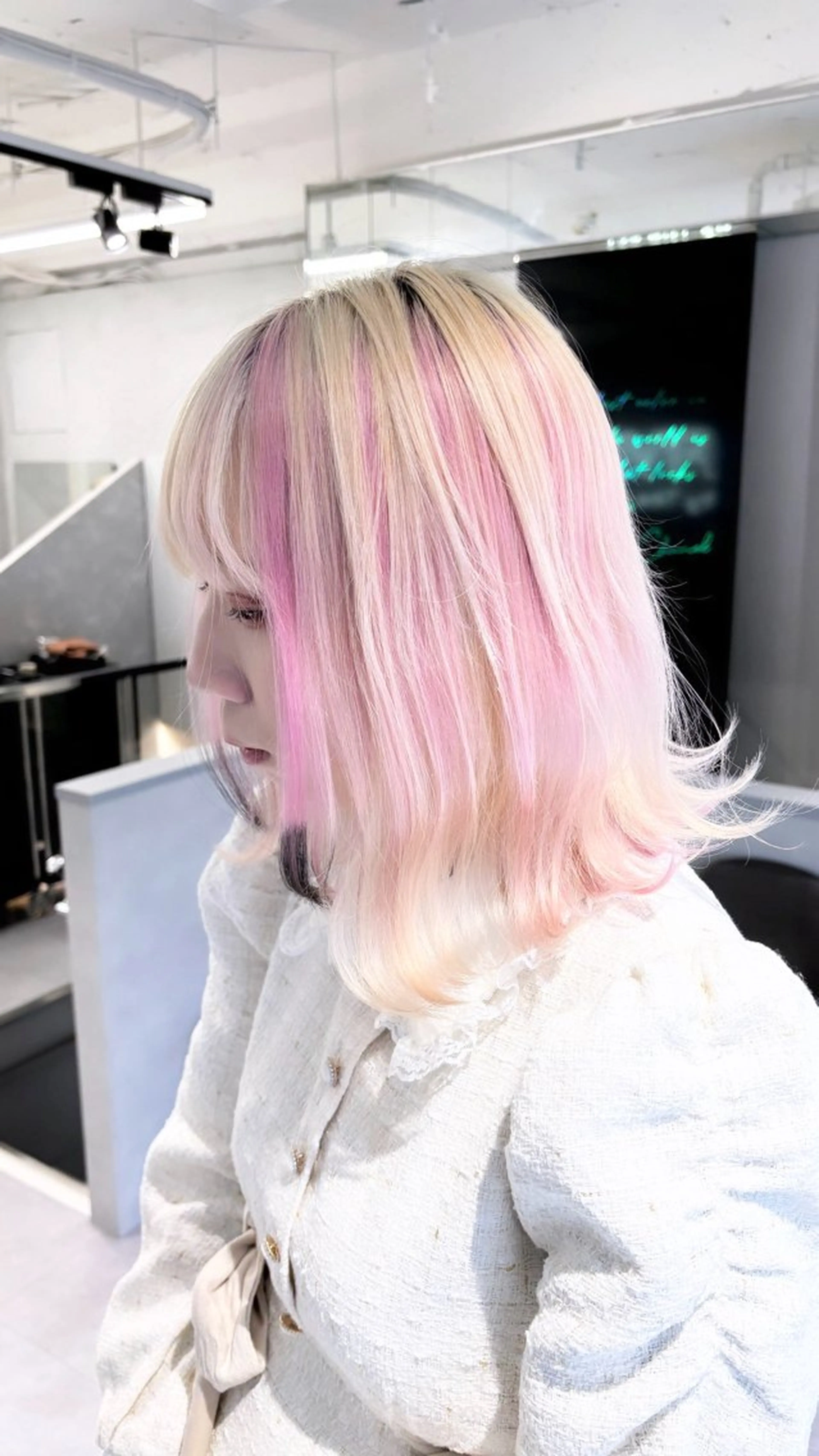 ミディアム カラー デザインカラー 小西勇次のヘアスタイル