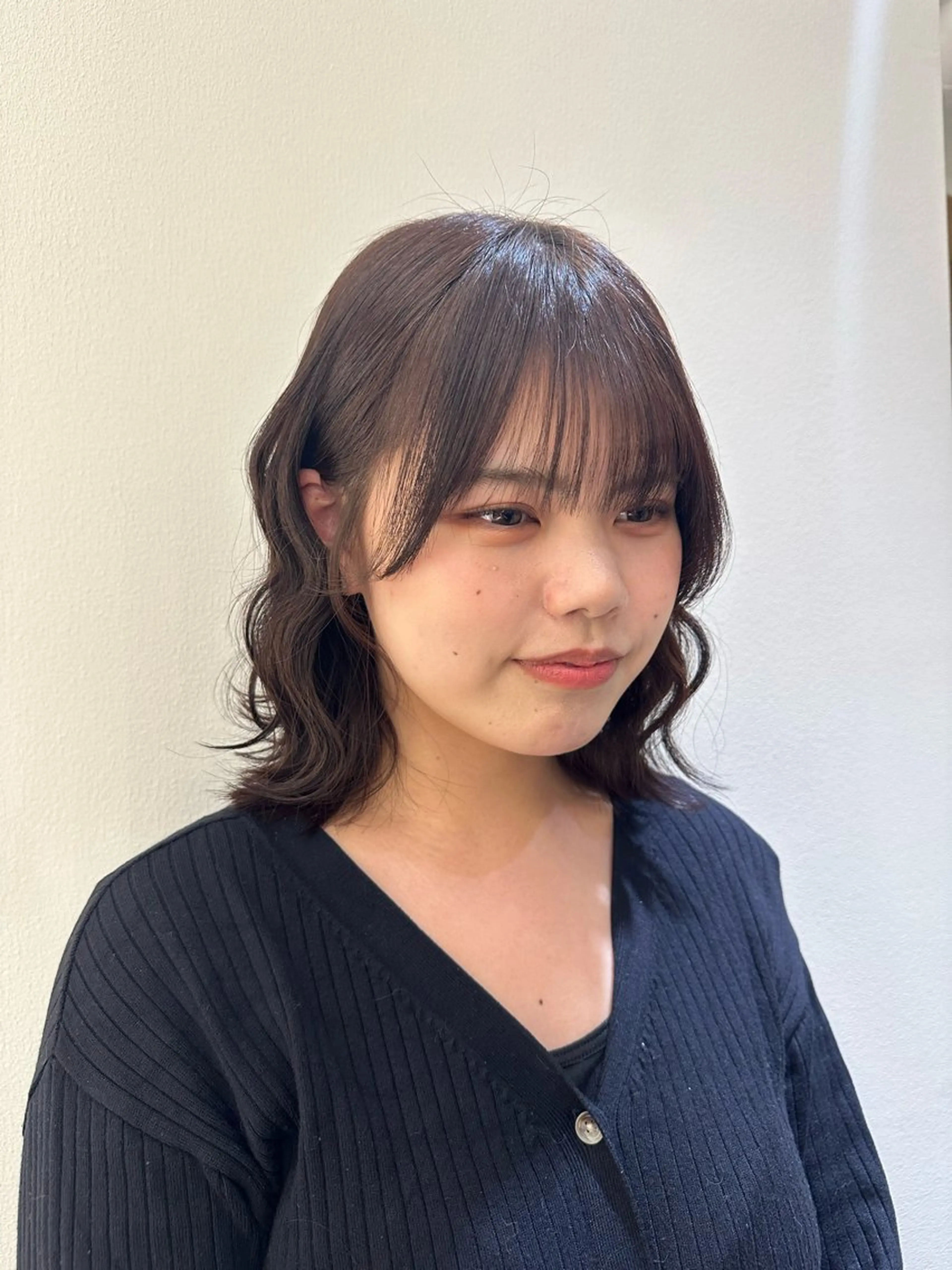 ミディアム カラー 外ハネヘア 骨格診断/似合わせ カットあさみななこのヘアスタイル