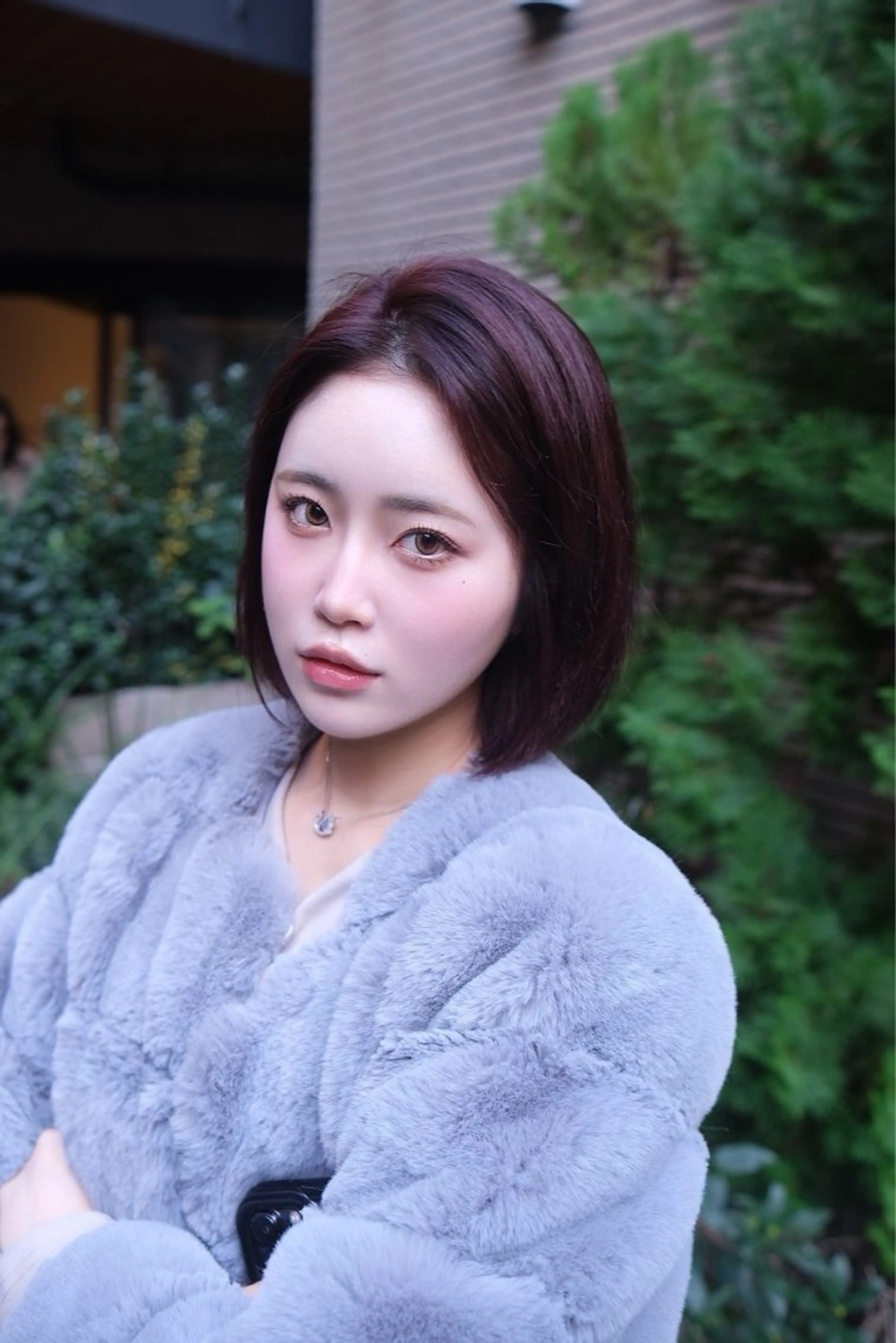 ショート カラー ブリーチ デザインカラー ハイトーンカラー 似合わせカット ウルフカット ヘアカラー トリートメント sunc所属・梅田l大人韓国ヘア レイヤー×艶カラーのヘアスタイル