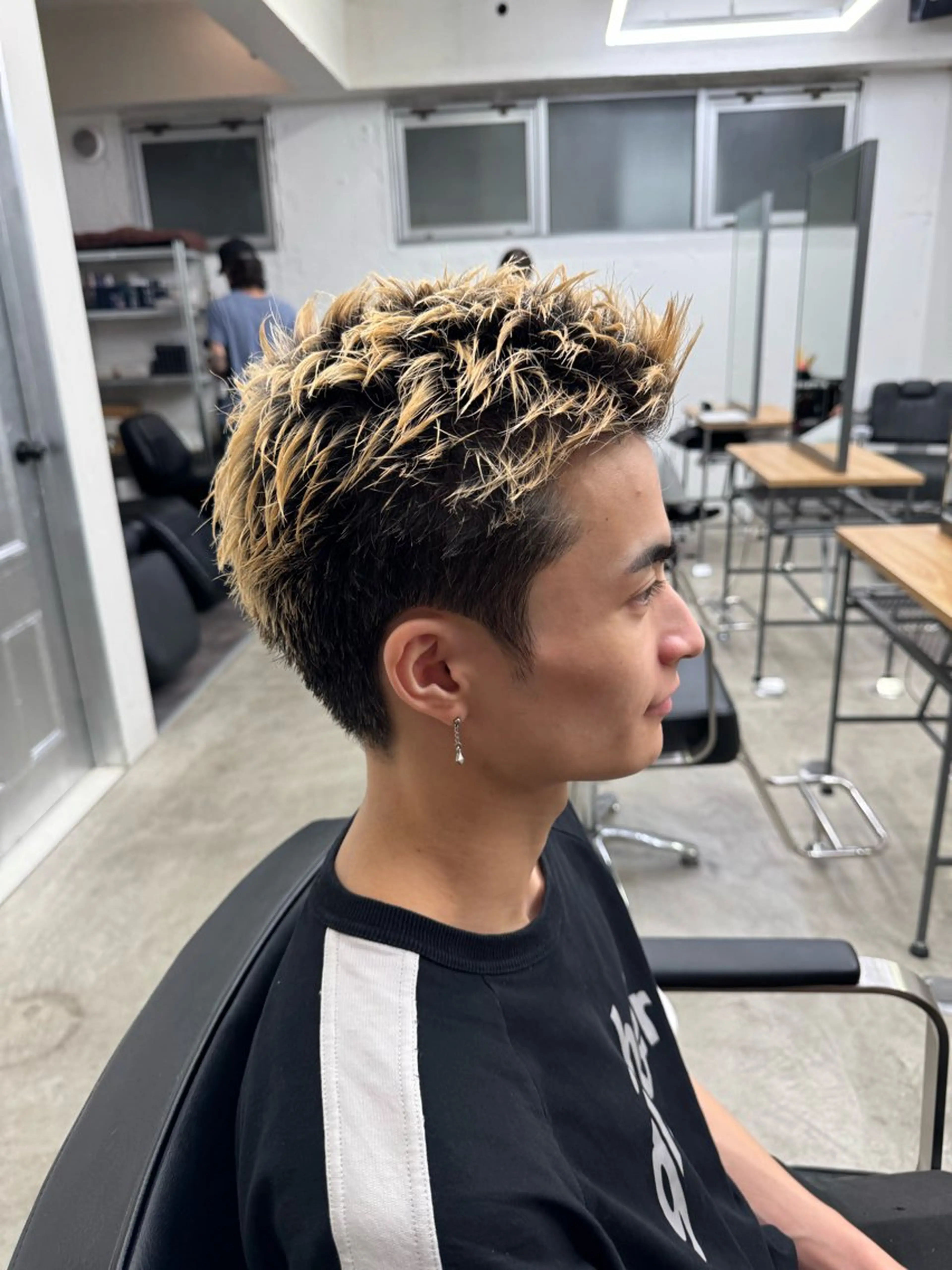 ショート カラー メンズ フェードカット スパイキーショート 刈り上げ ショートヘア カット トリートメント 💈メンズ特化💈 TASUKUのヘアスタイル