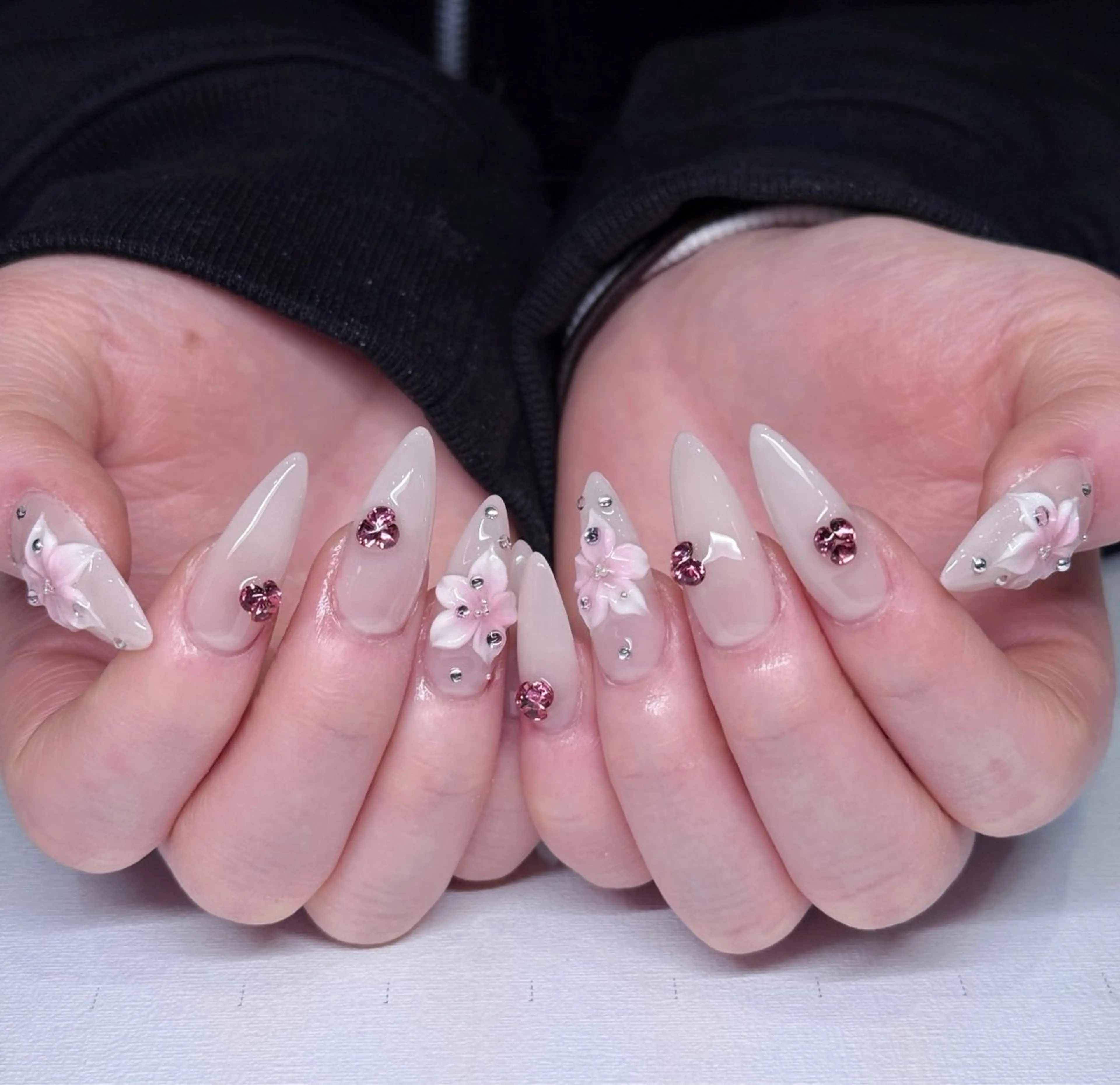 ネイル オーロラネイル ブルー チークネイル フットネイル フレンチネイル ハンドネイル HANA ハナのネイルデザイン