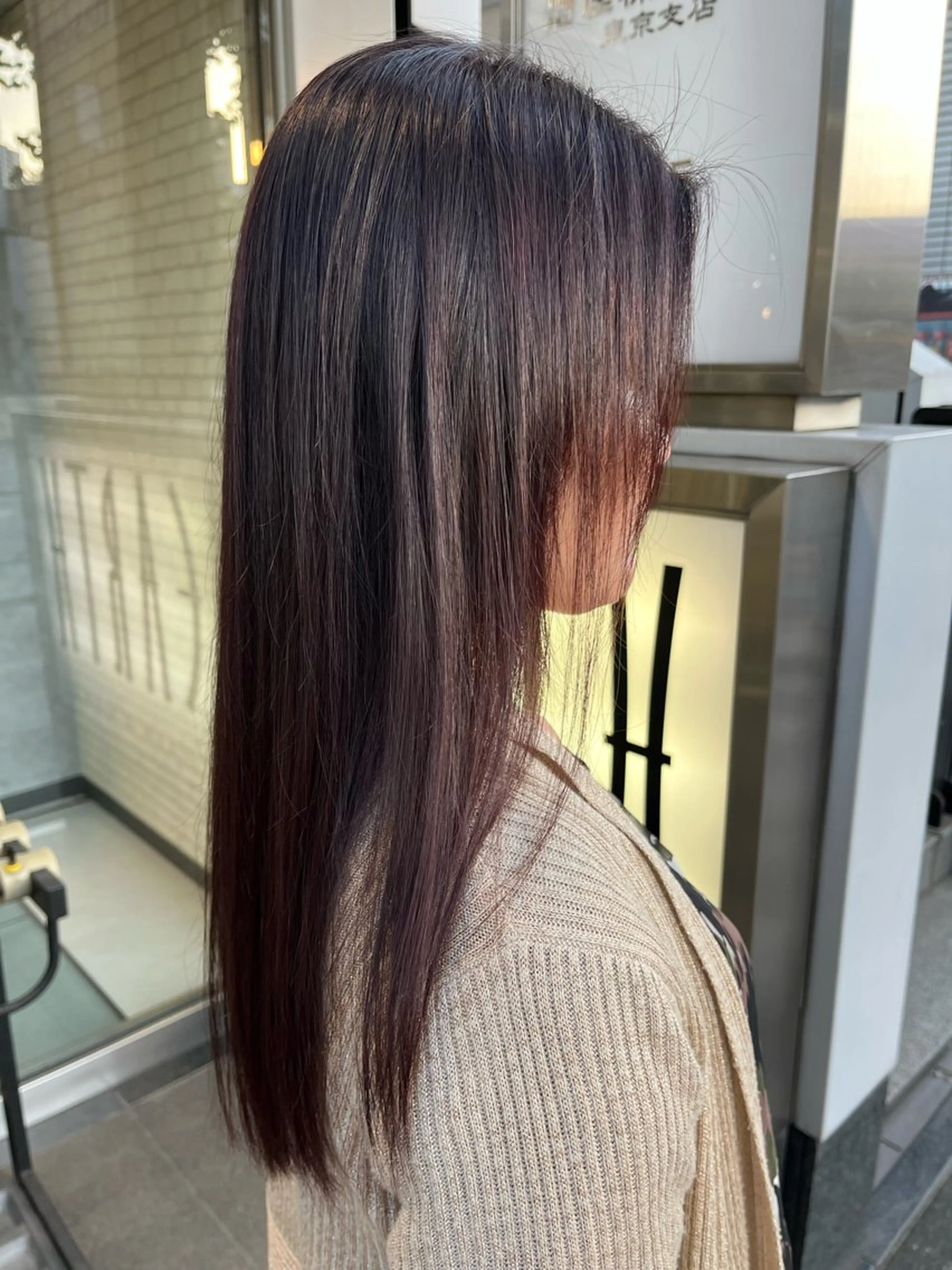 ロング カラー パーマ ブラウンカラー レッドカラー レッドブラウン 髪質改善 縮毛矯正 アートディレクター 尾内 友美のヘアスタイル