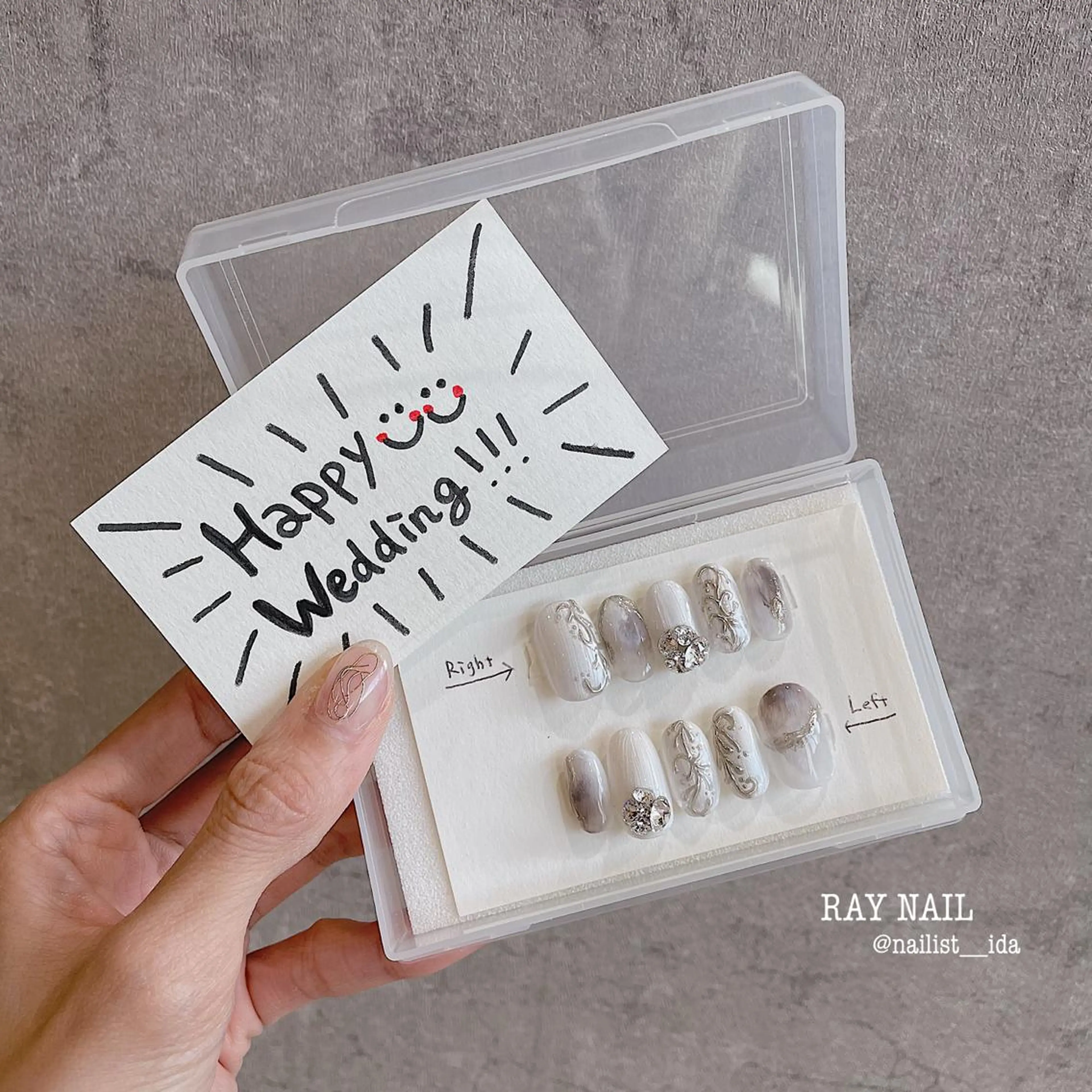 ネイル ネイルチップ Arowa 伊田のネイルデザイン