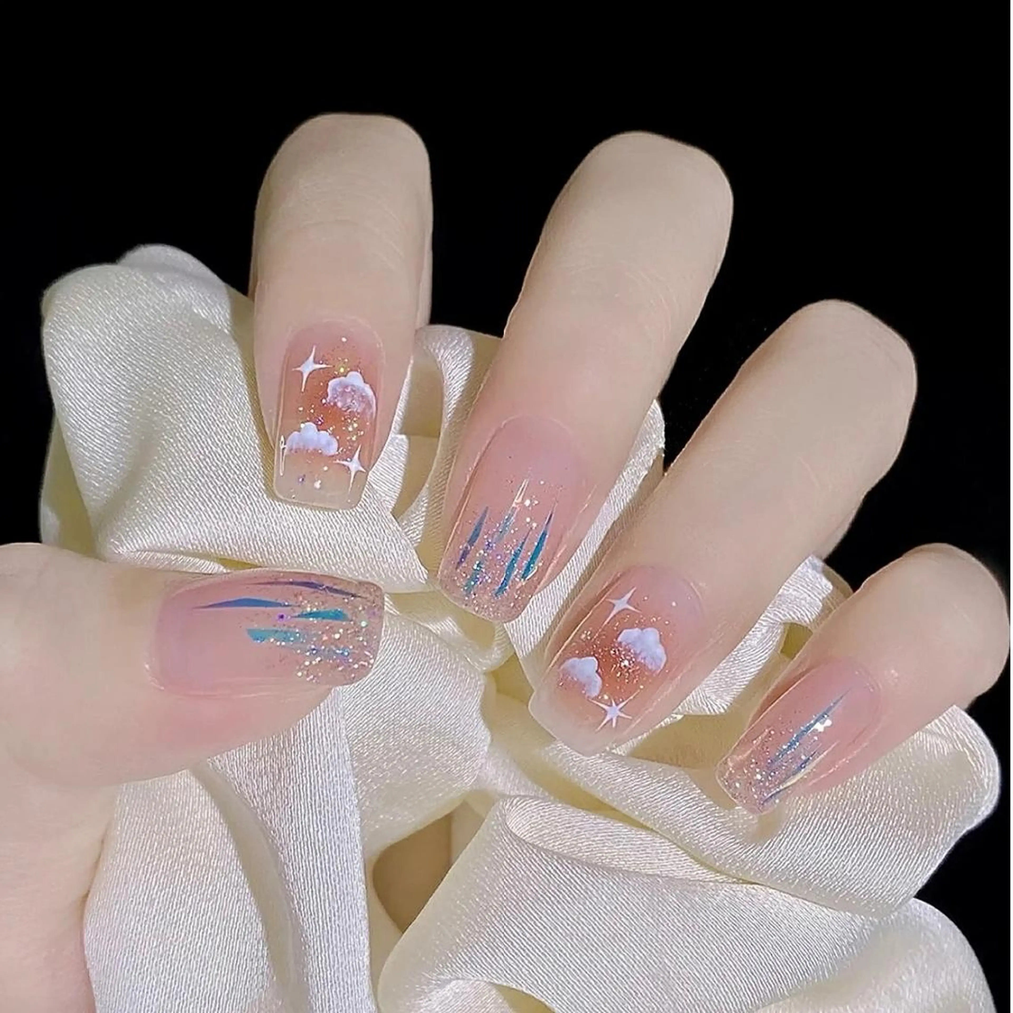 ネイル Queens みなみのネイルデザイン