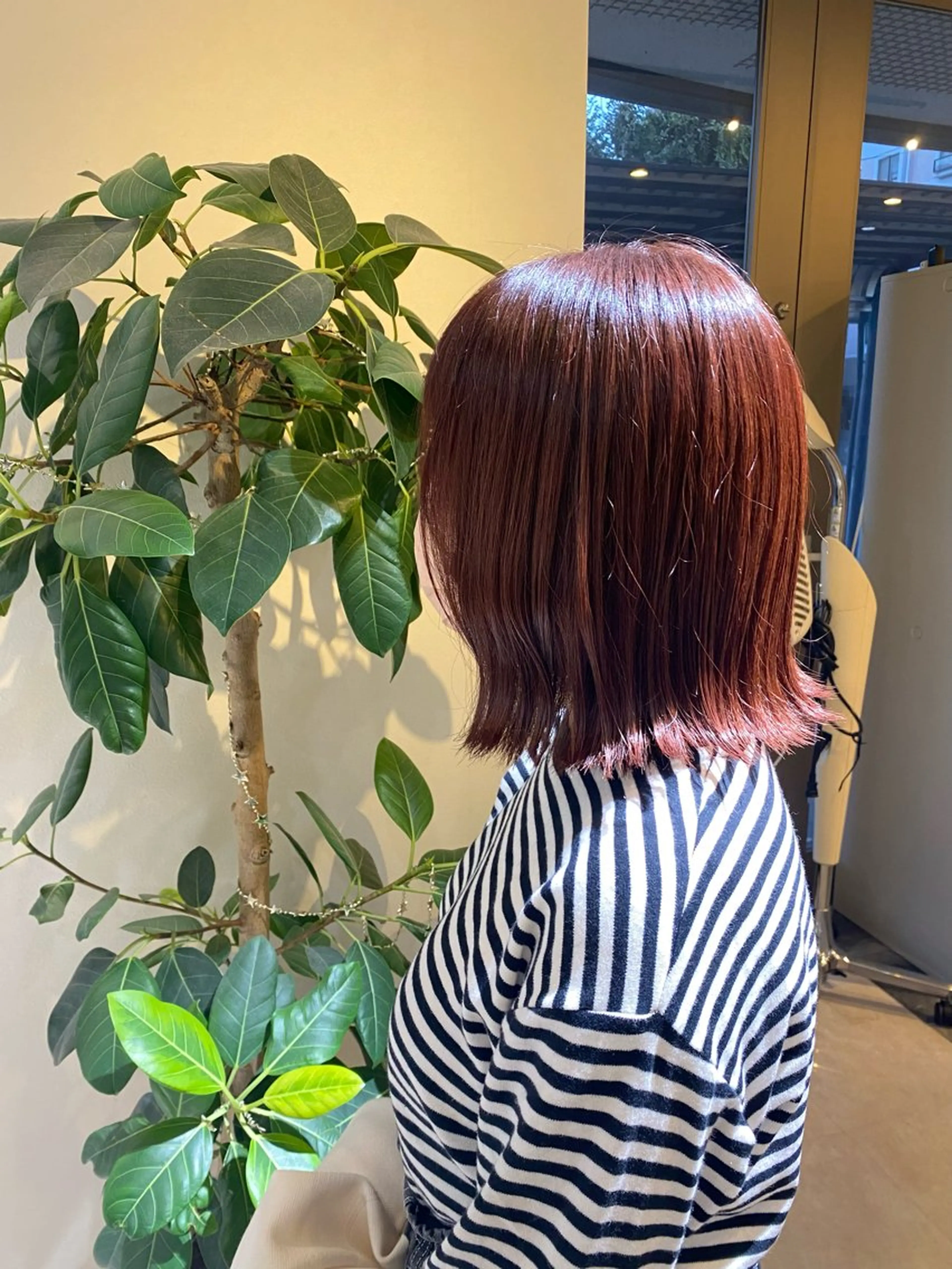 カラー ブリーチ ブラウンカラー ブリーチなしカラー レッドカラー カット ヘアカラー トリートメント Lond  Emi 艶髪モテヘアのヘアスタイル