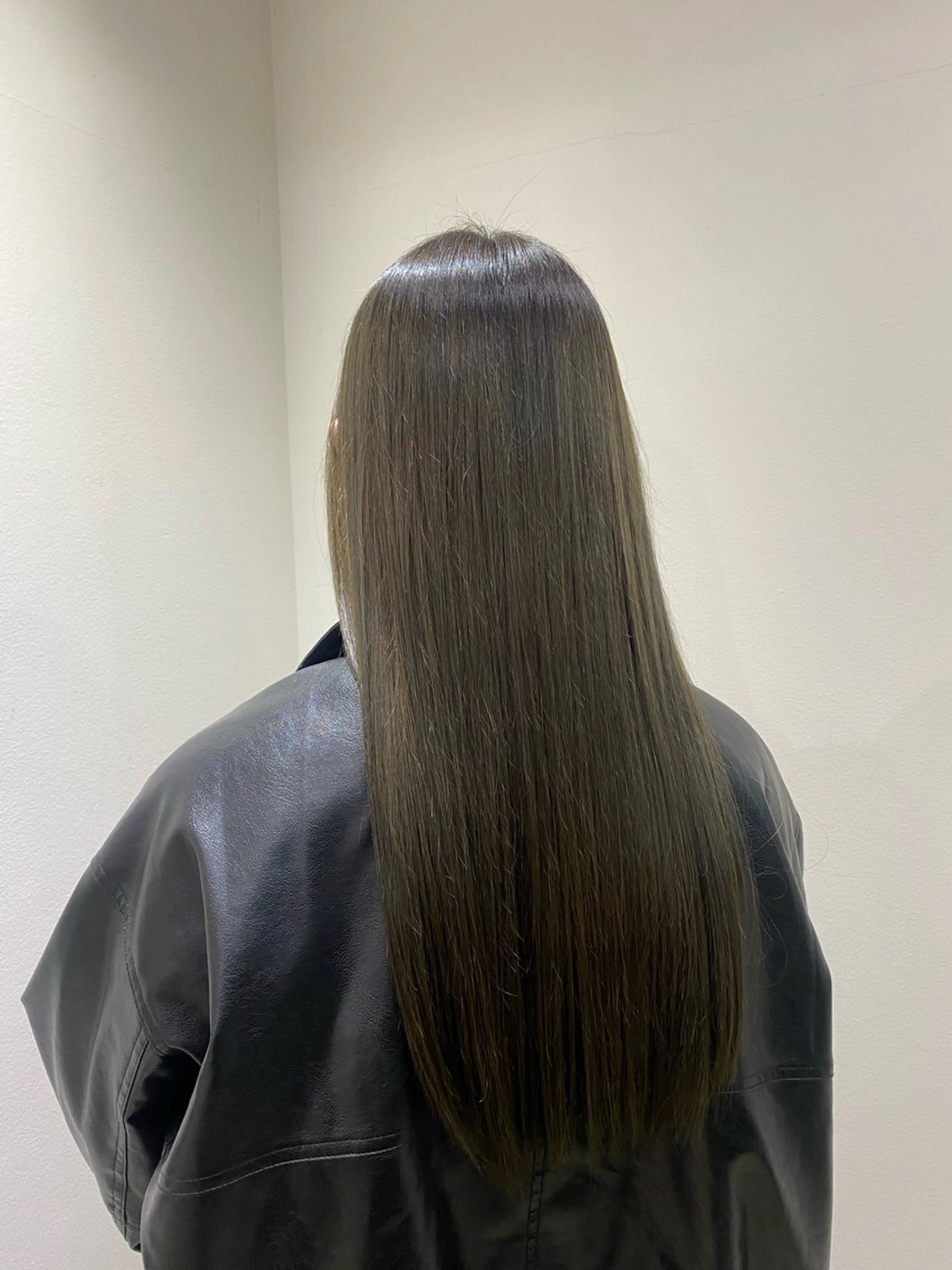 ロング ヘアカラー トリートメント 韓国風カラー/ 縮毛矯正/まい🪐‪のヘアスタイル