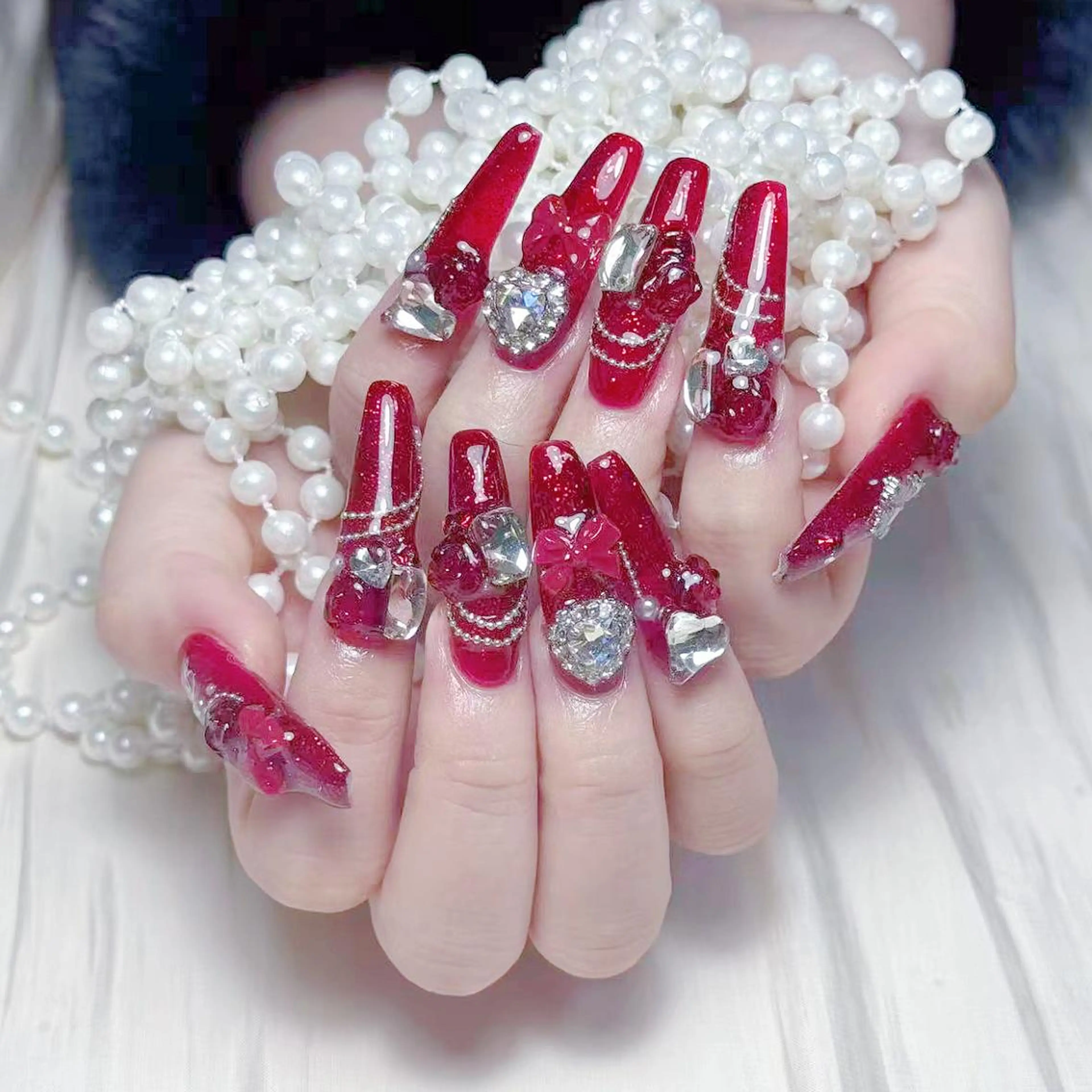 ネイル アートネイル オーロラネイル 長さ出し フットネイル ガーリー ハンドネイル 🎀まゆ 🪽🐾のネイルデザイン