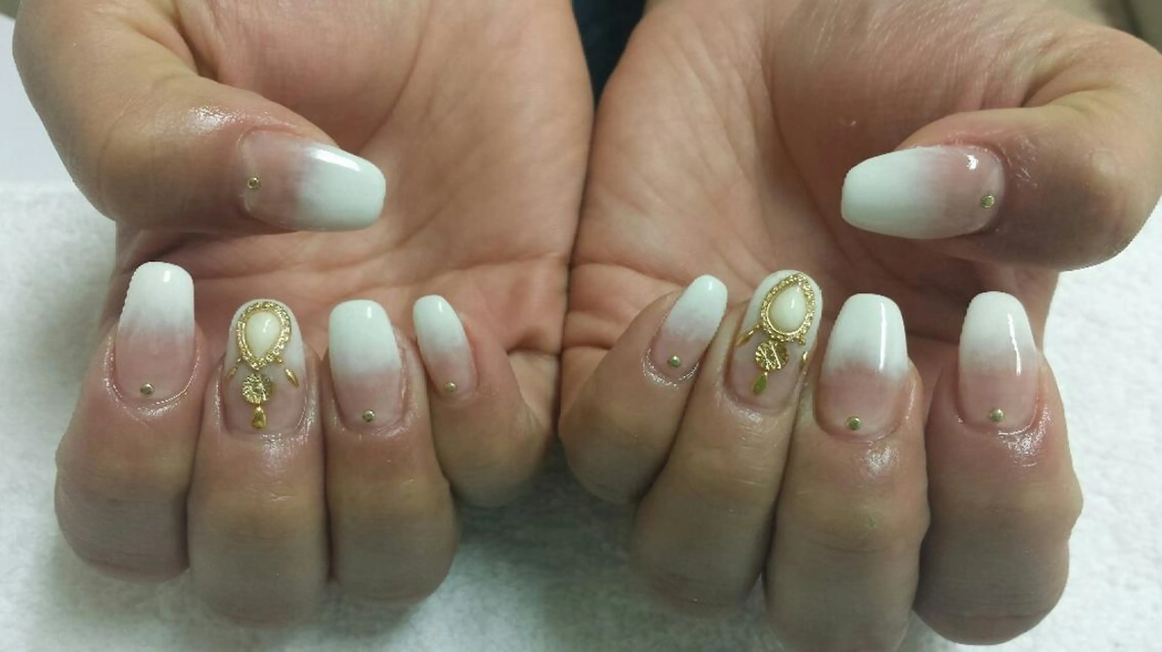 ネイル 河野ちえ (雑誌掲載サロン)のネイルデザイン