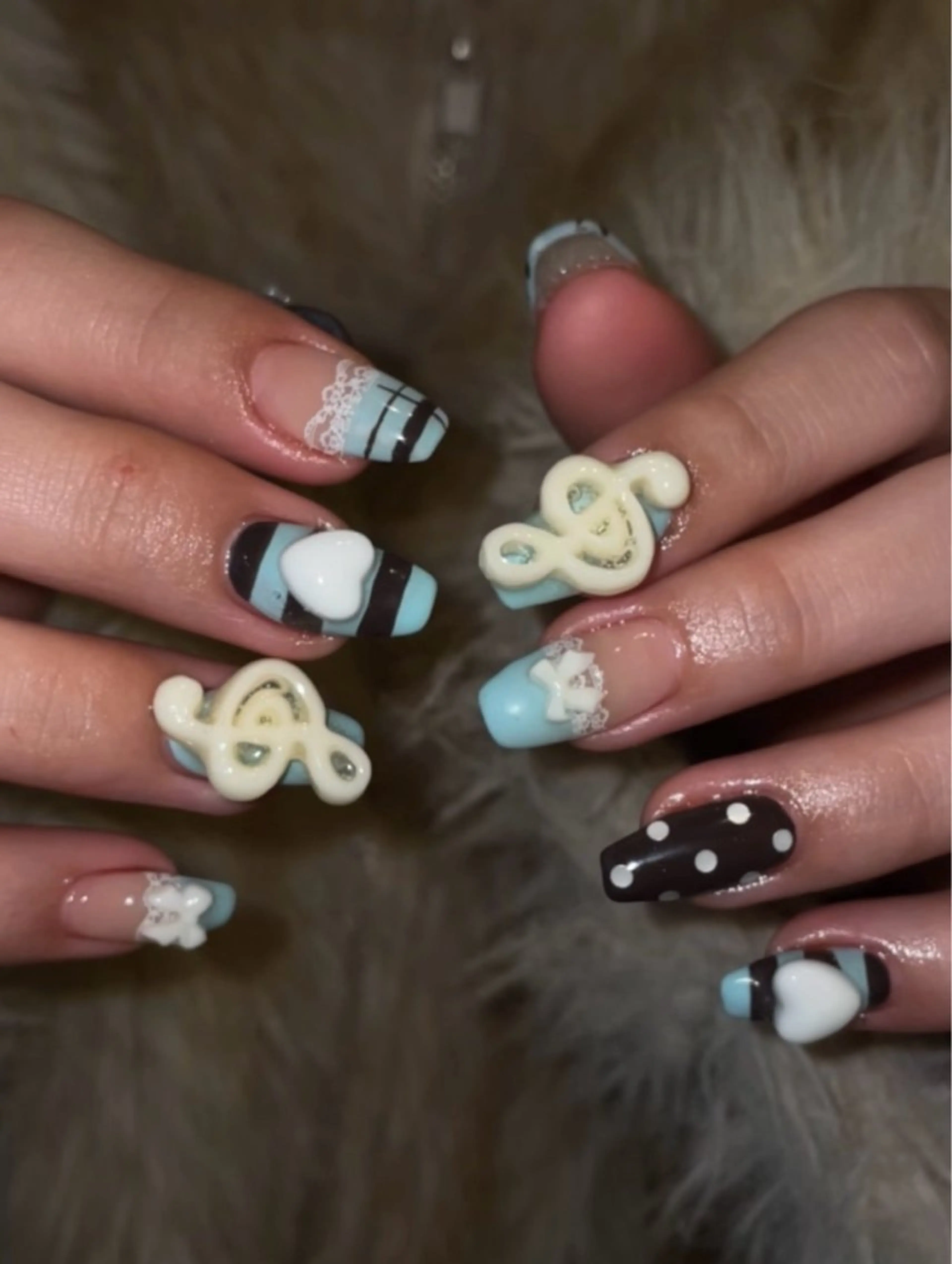 ネイル ハンドネイル aya 🍓のネイルデザイン