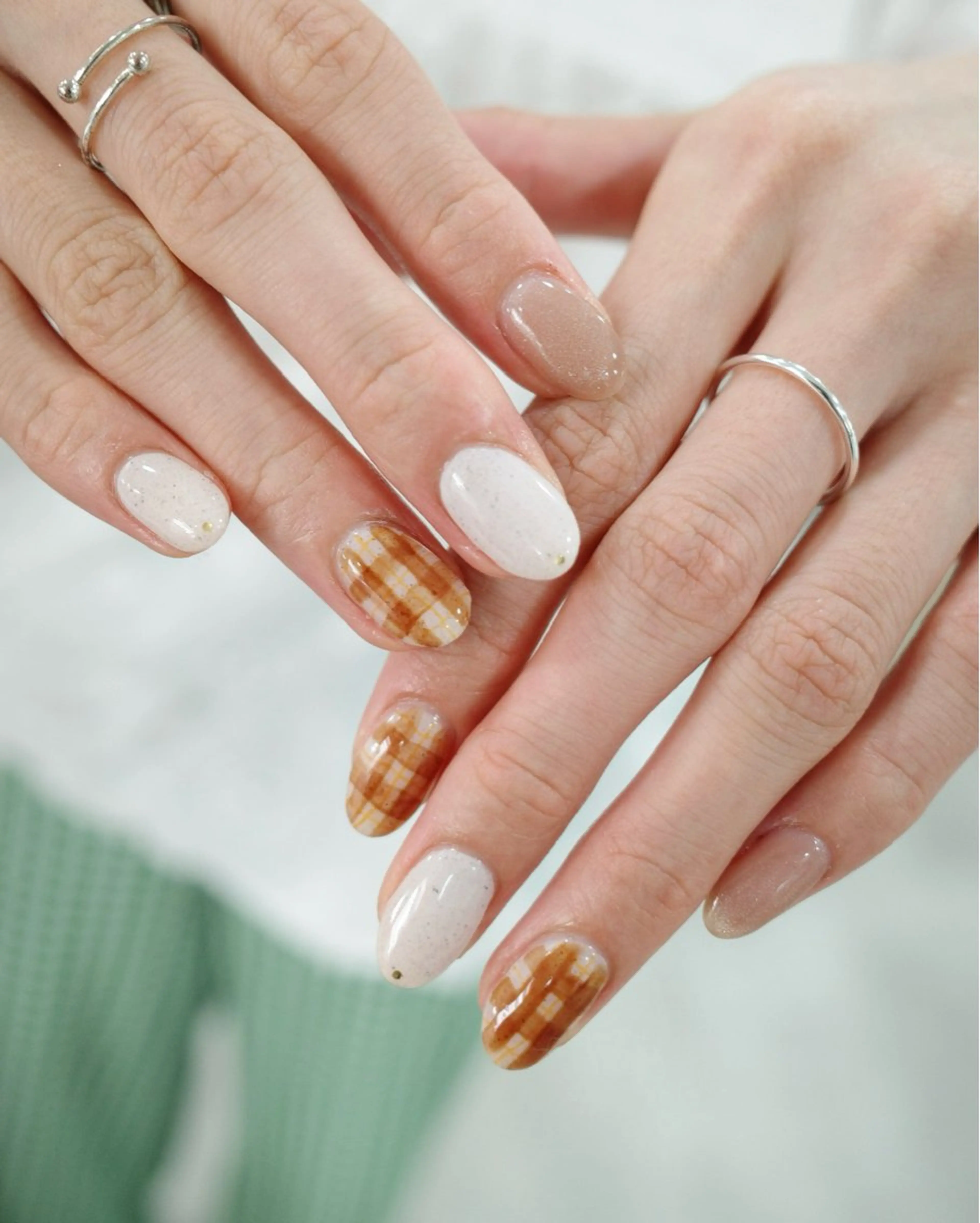 ネイル フラッシュネイル マグネットネイル ニュアンスネイル シンプルネイル sösö nail所属・sösö nailのネイルデザイン