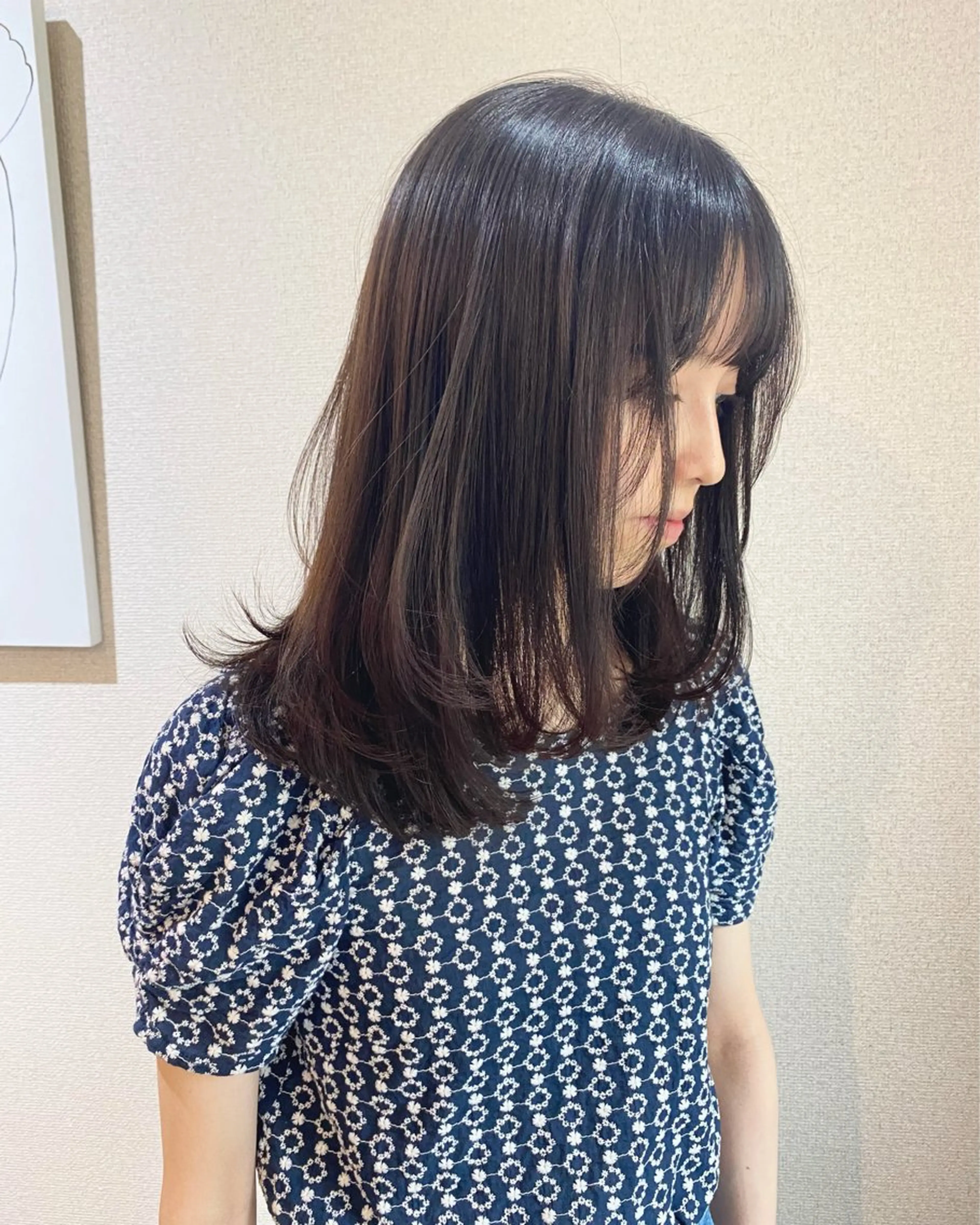 ミディアム ボブ 髪質改善 レイヤーカット 小顔カット 縮毛矯正 atelier SUNNYDAY所属・鈴木早記 insta →saki_03sのヘアスタイル