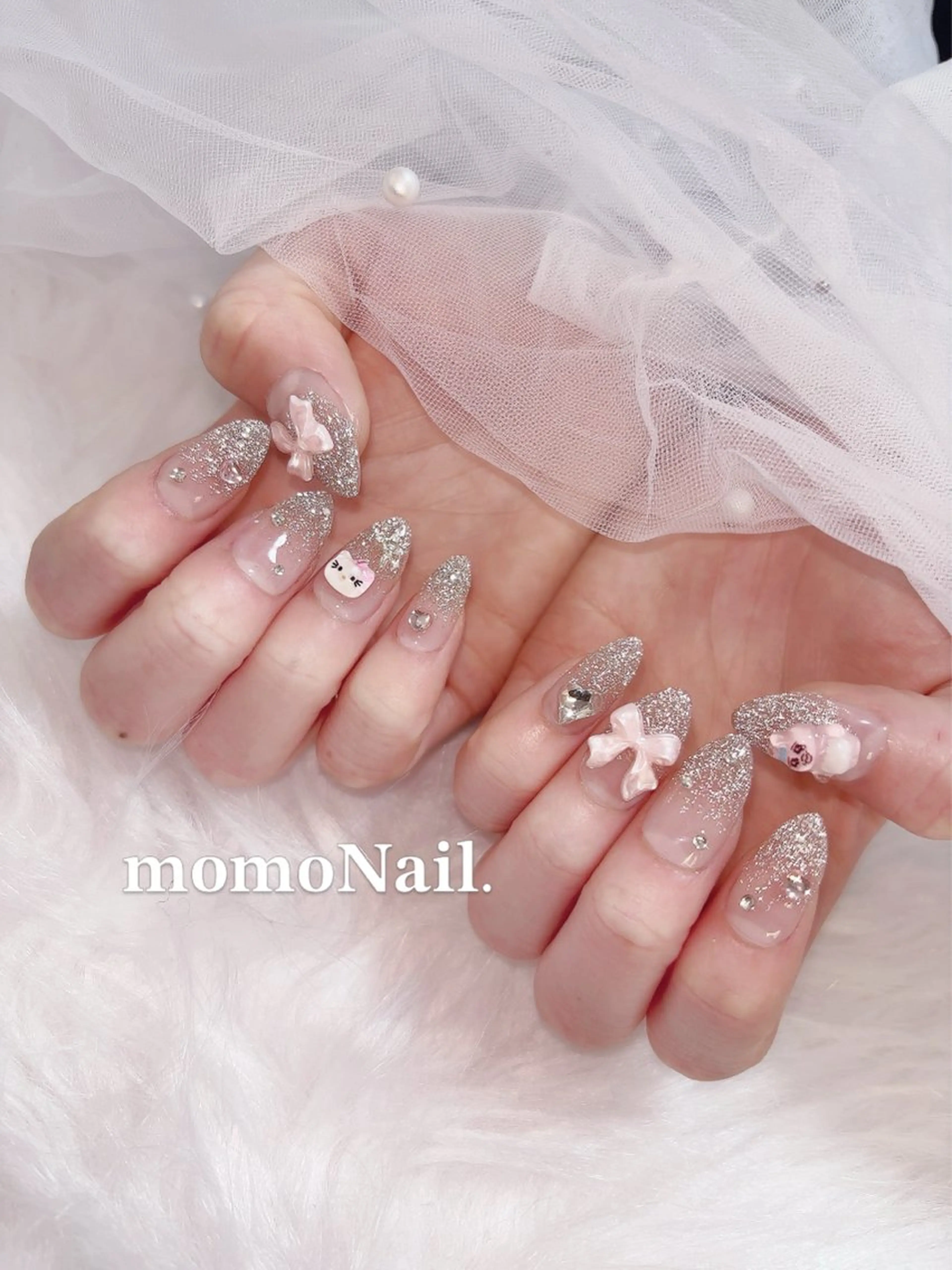 ネイル ラメ(グリッター) ラメグラデーション ハンドネイル 三郷市戸ヶ崎🎀 momoNail店長のネイルデザイン