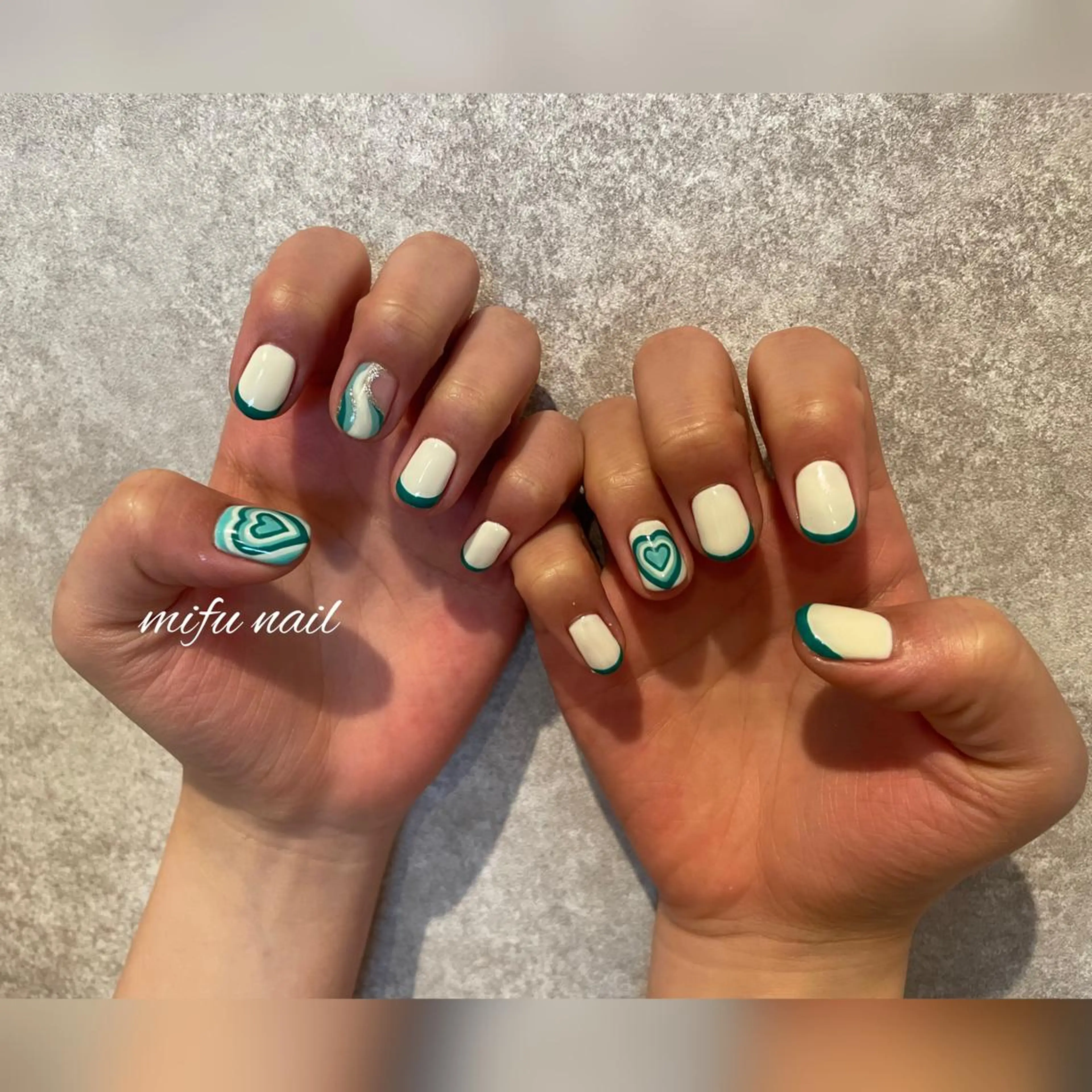 ショート ハンドネイル ハンドケア 大田 美笛香のネイルデザイン