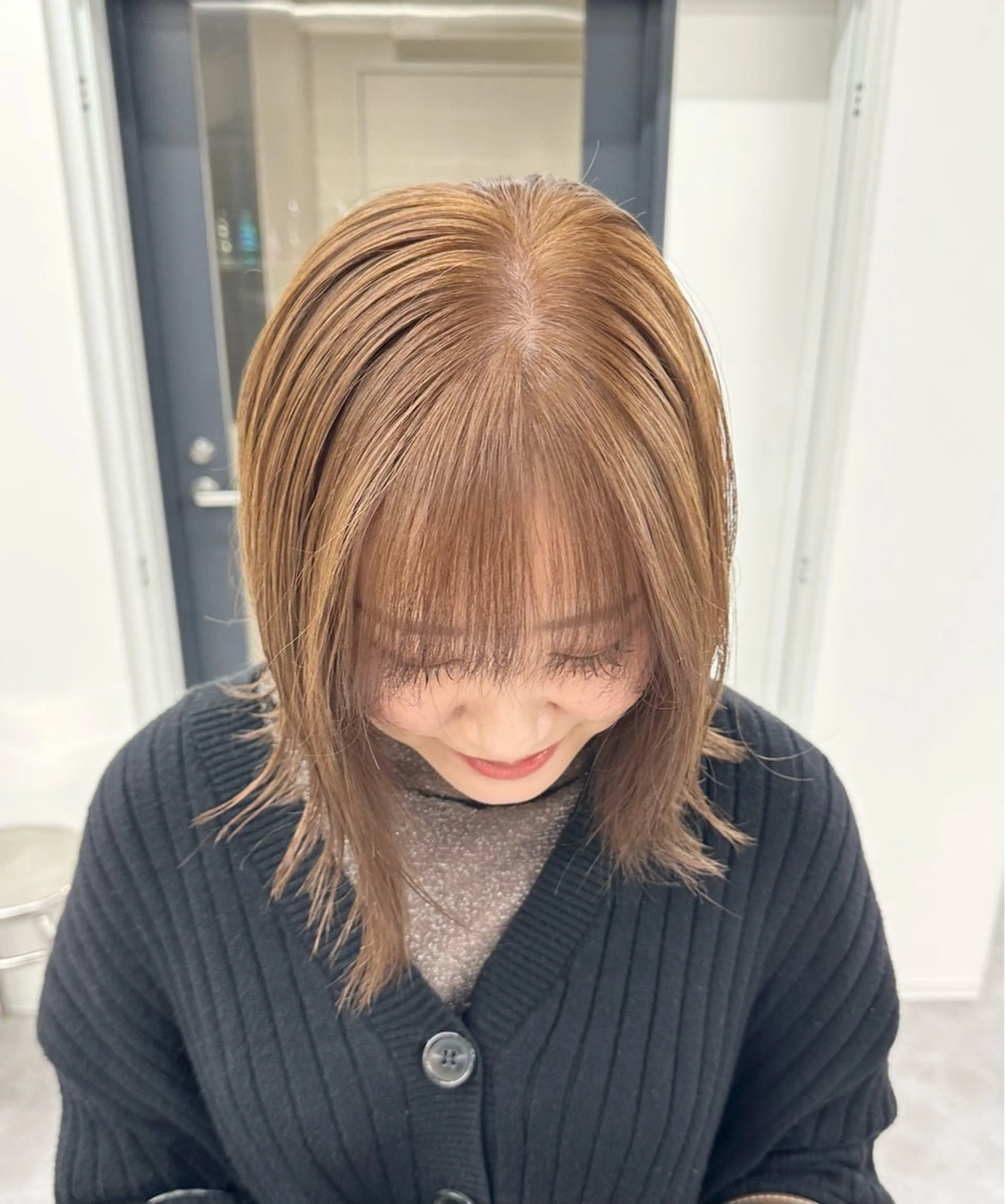 ミディアム カラー ベージュカラー ヘアカラー 🎀ハイトーン🎀 ケアブリーチmikuのヘアスタイル