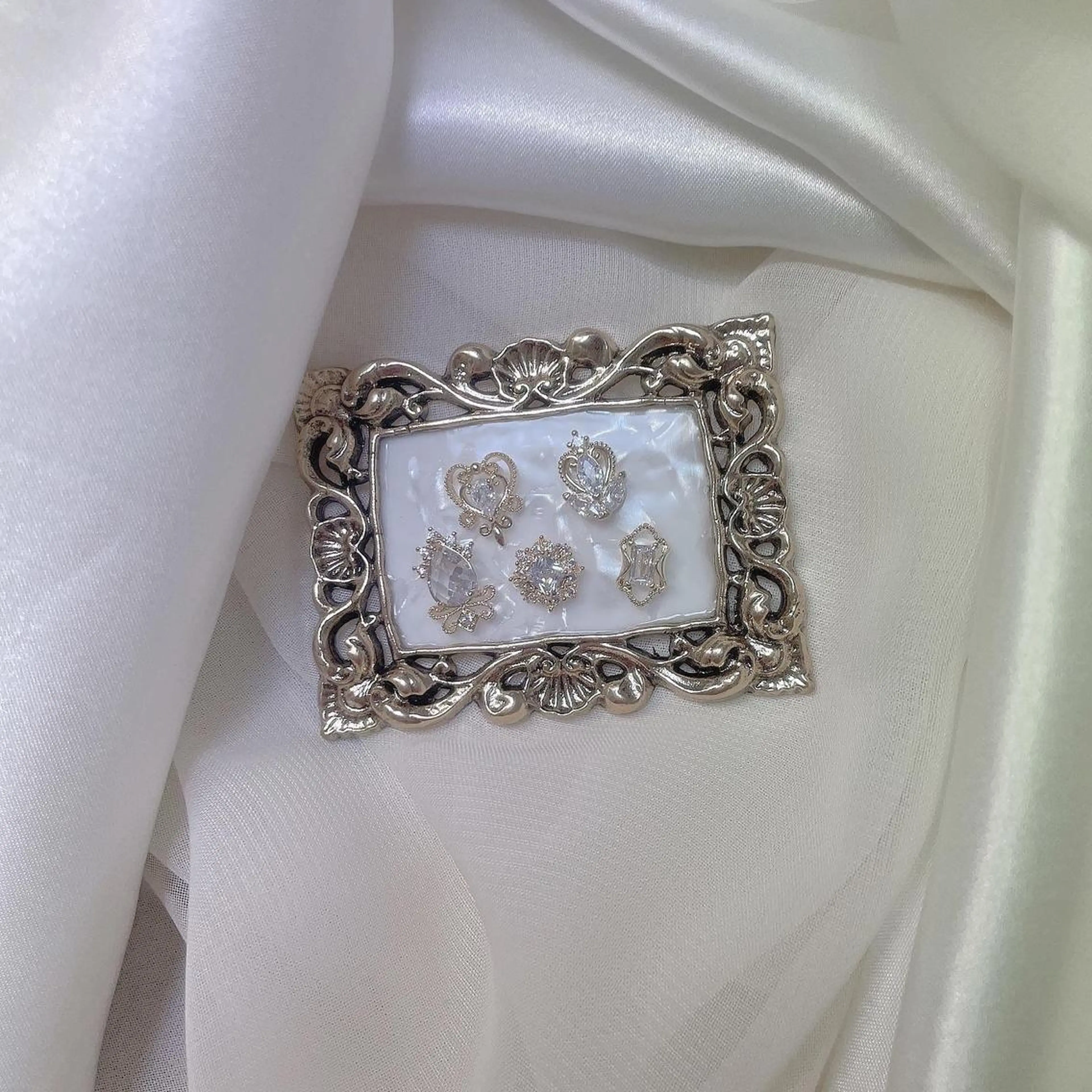 カラー ネイル 𓂃🦢Aurora Swan🌙𓂃のネイルデザイン