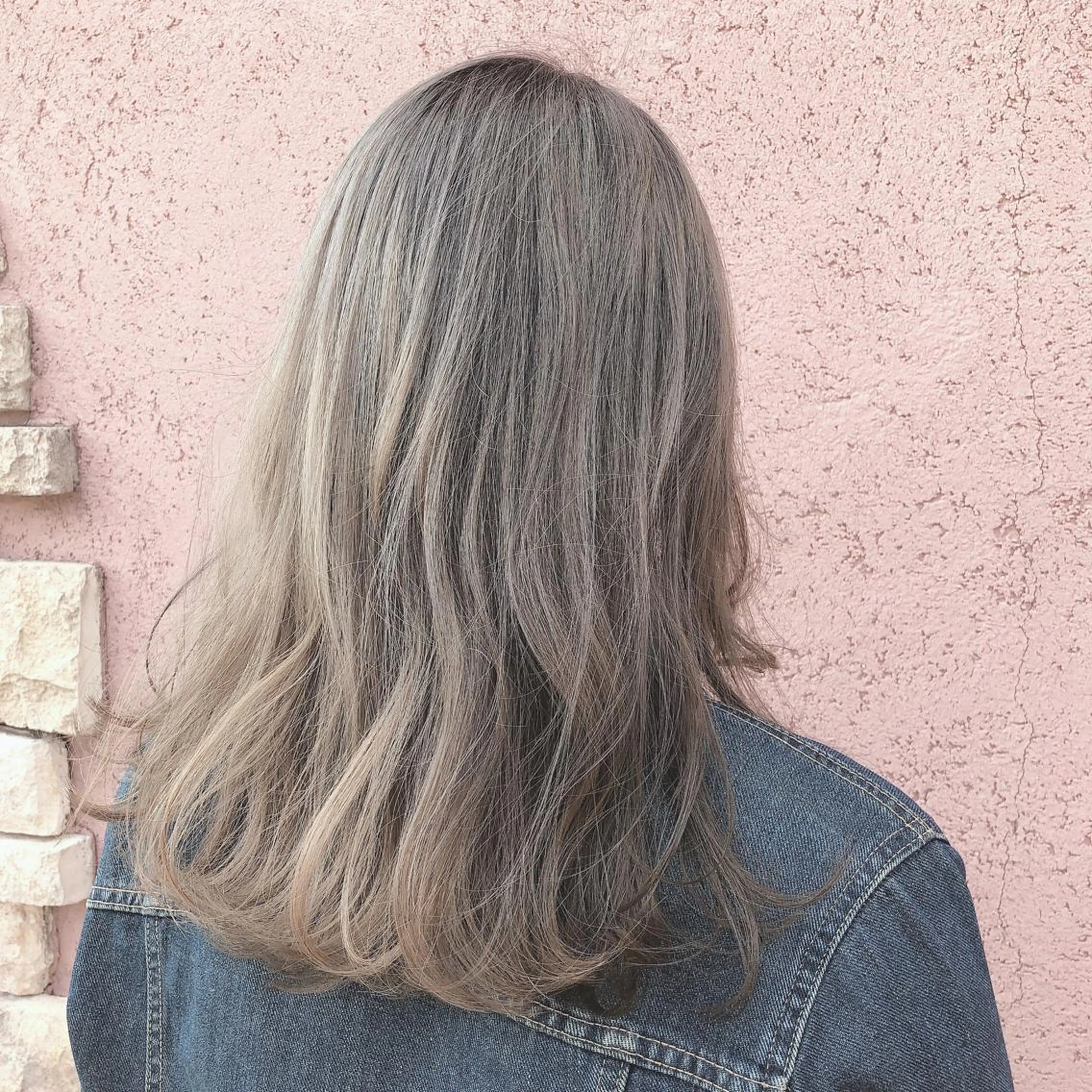 カラー 杉野 まみのヘアスタイル