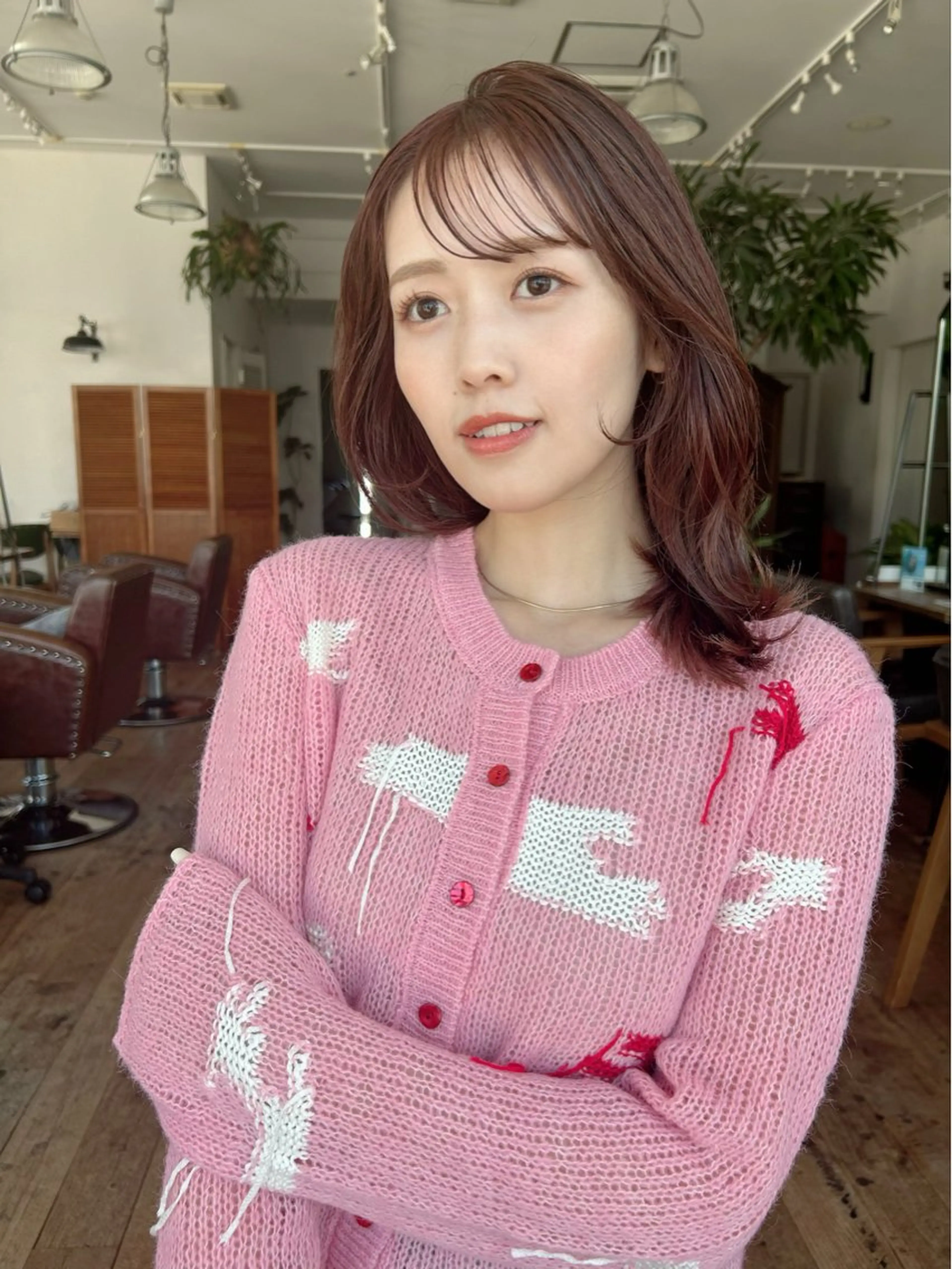 ミディアム カラー 高リピート/レイヤー 骨格似合わせ/色持ちのヘアスタイル