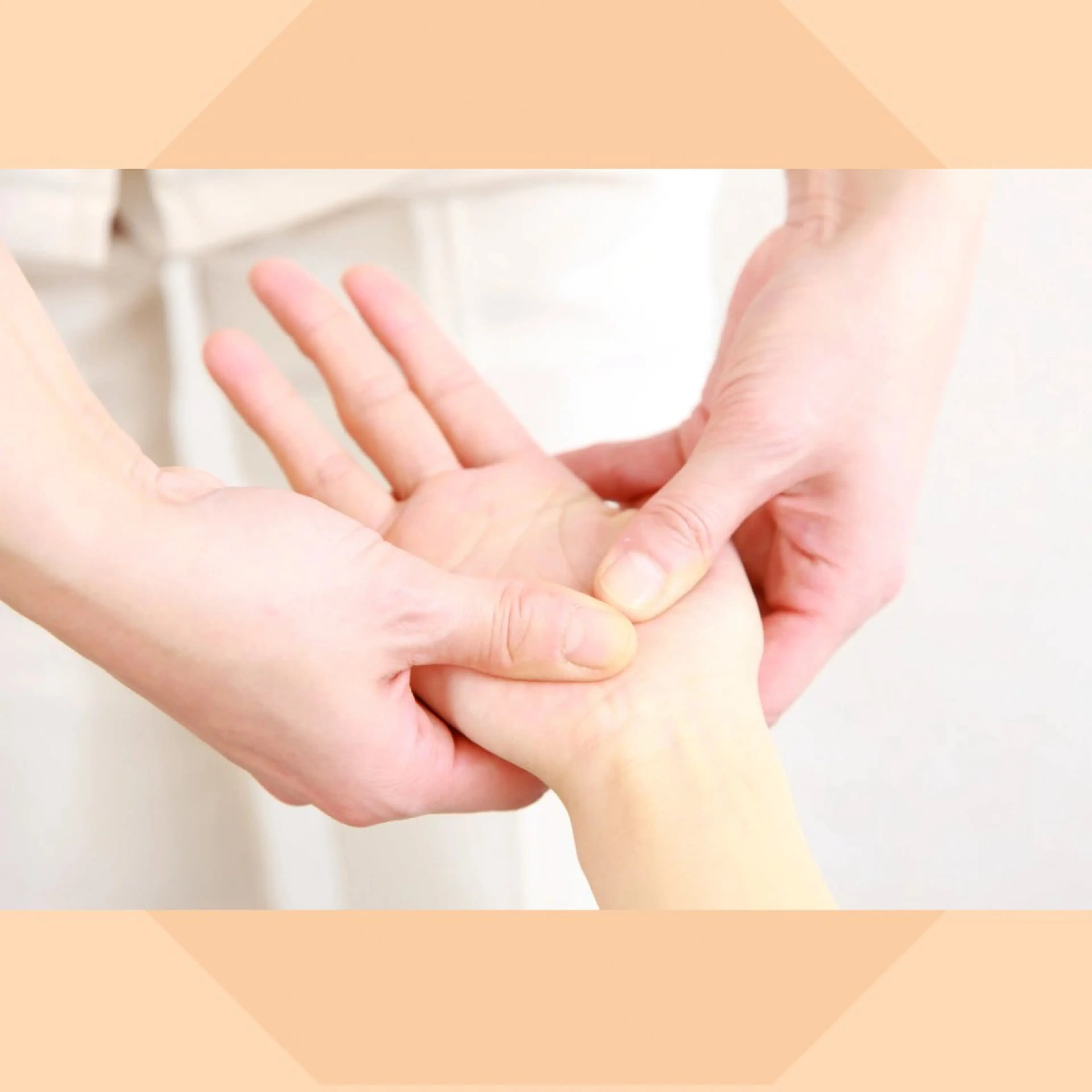 [冬限定メニュー]手湯ハンドマッサージ（肌測定付き）の写真