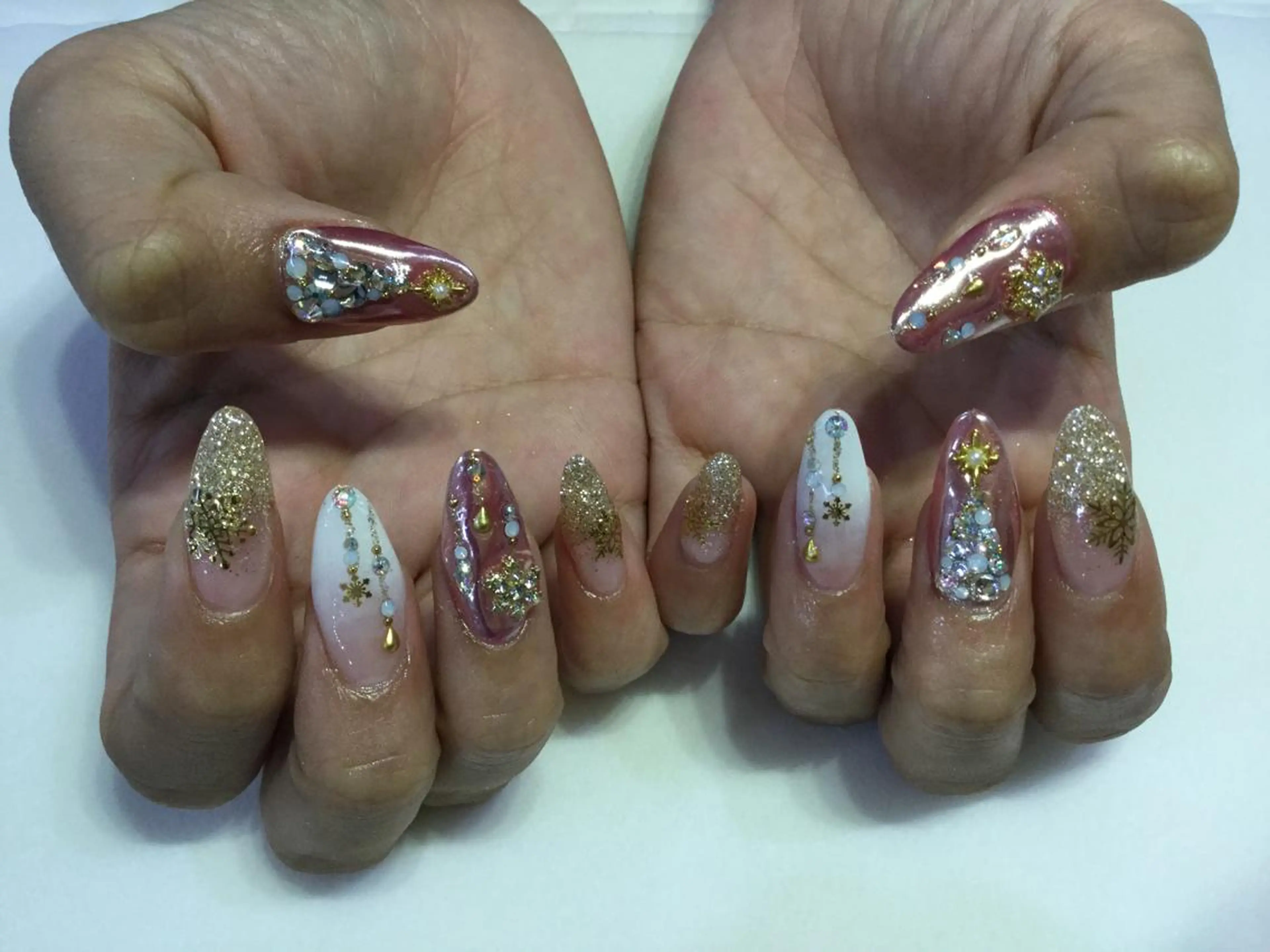 ネイル 💎🐰 saki. m 🐰💎のネイルデザイン