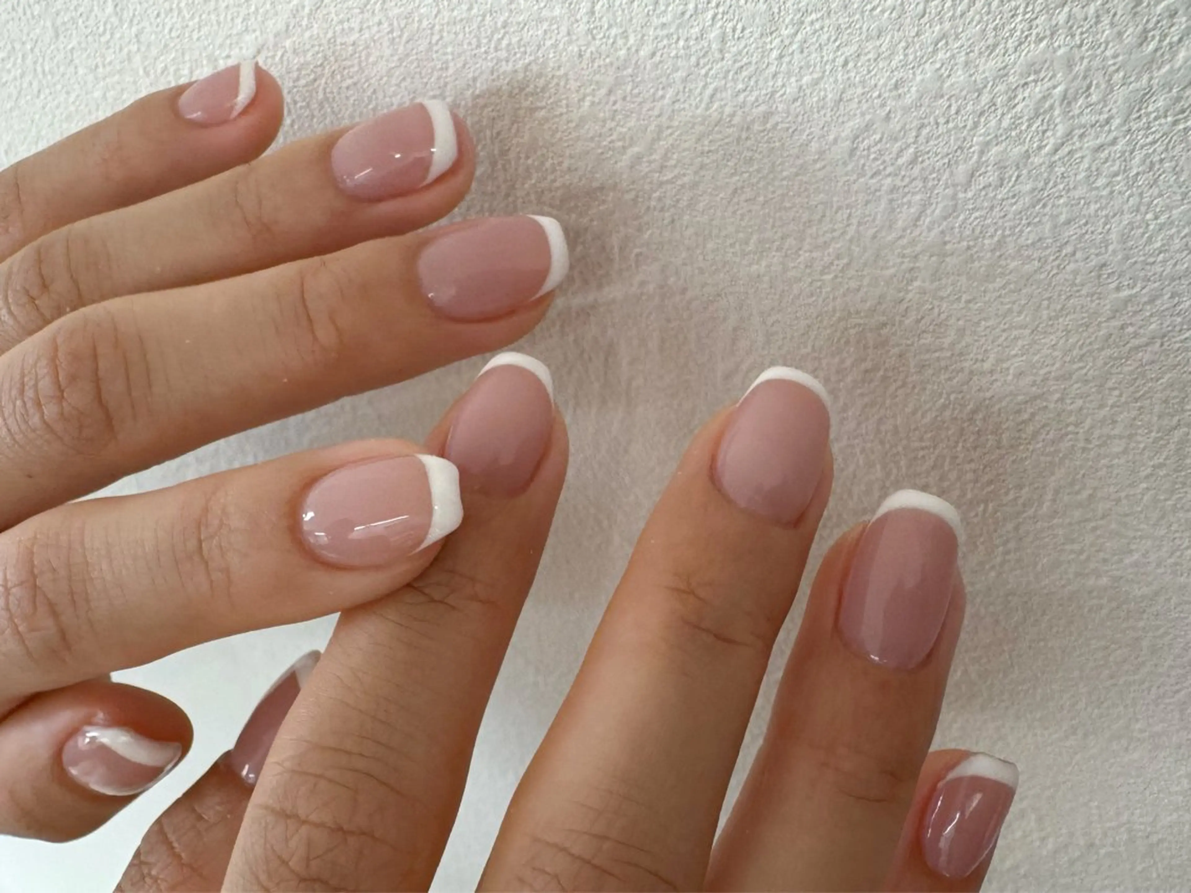 ネイル チークネイル フレンチネイル 韓国ネイル マグネットネイル 持ち込み ハンドネイル Hi nail🎀 池袋kozueのネイルデザイン