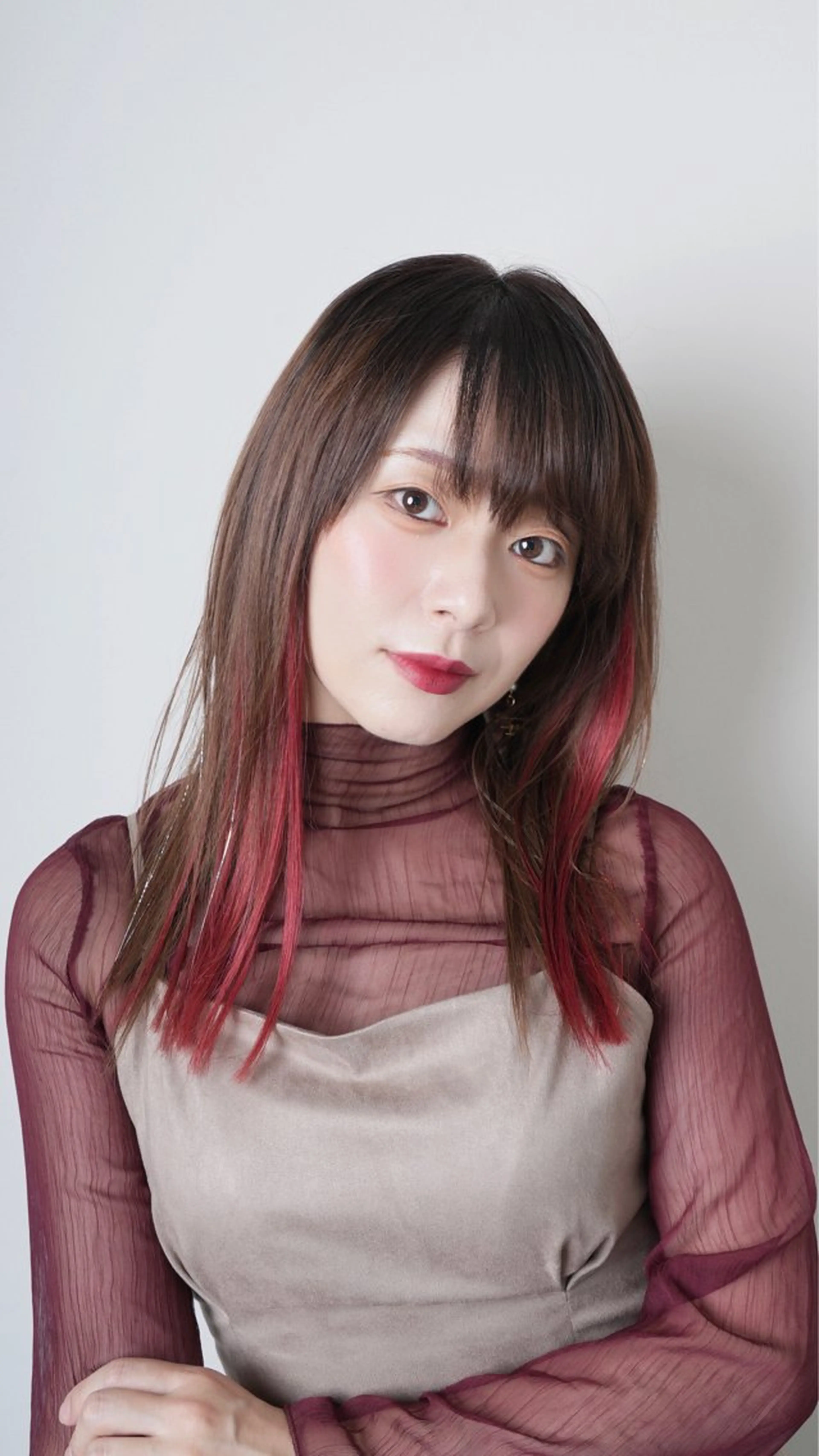 ミディアム ヘアアレンジ エクステ 推し活専用 【派手髪】飯野ゆかりのヘアスタイル