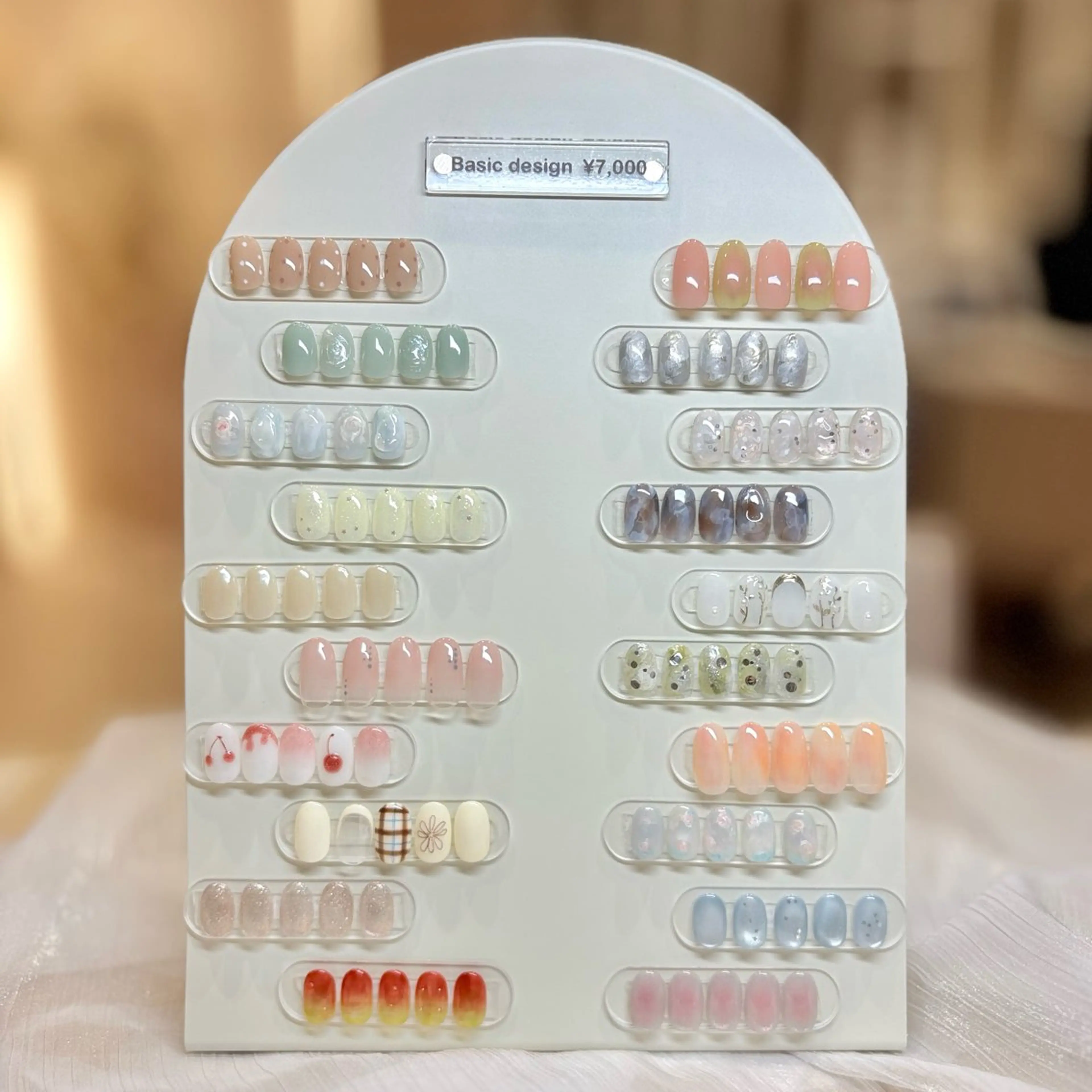 【オフ無料】✴︎定額✴︎シンプルデザインアートの写真