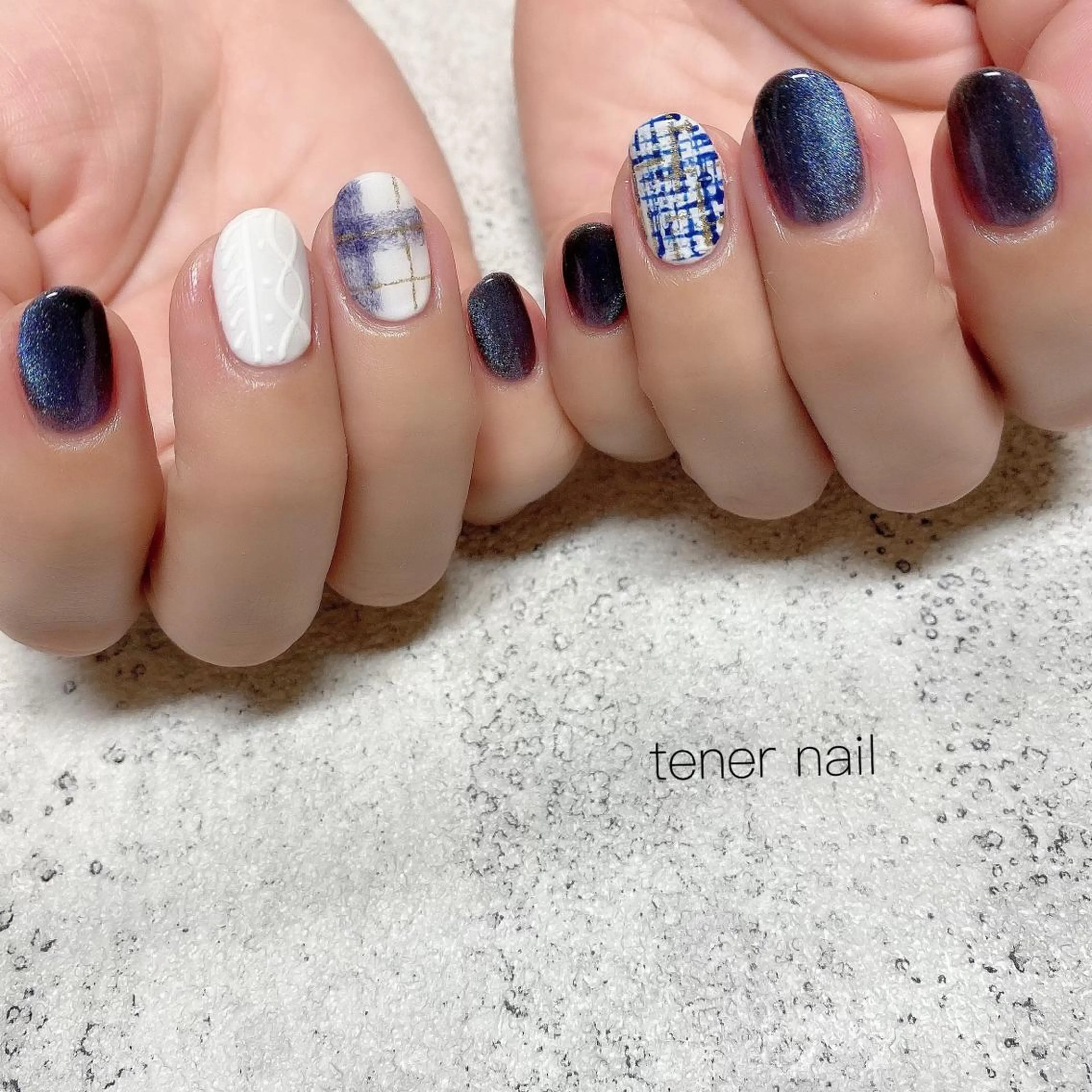 ネイル アートネイル ブルー ホワイト tener  nail  テネルネイル所属・テネルネイル tener nailのネイルデザイン