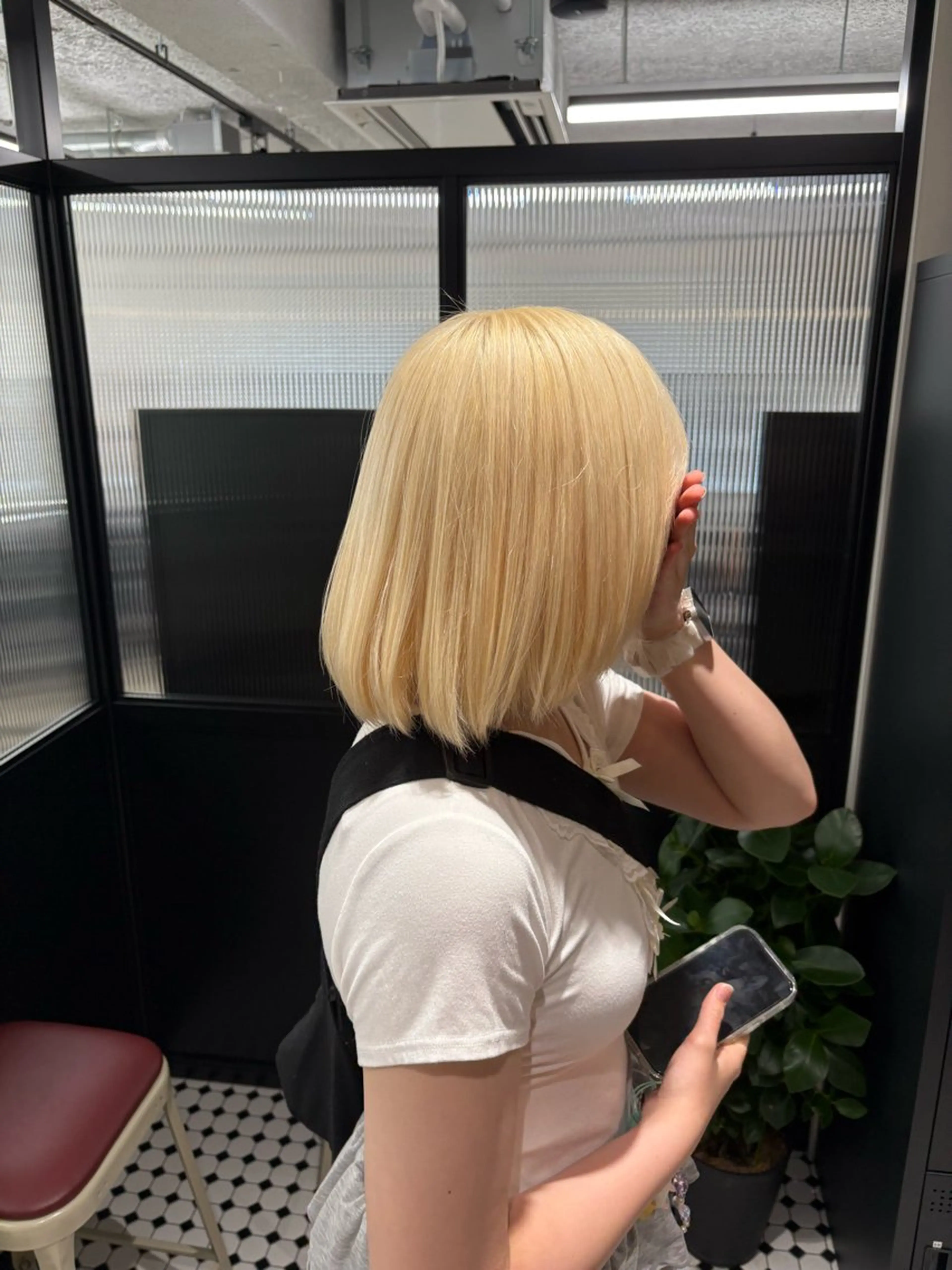 セミロング カラー ヘアカラー ヘアセット 韓国/トレンド レイヤー【101】のヘアスタイル