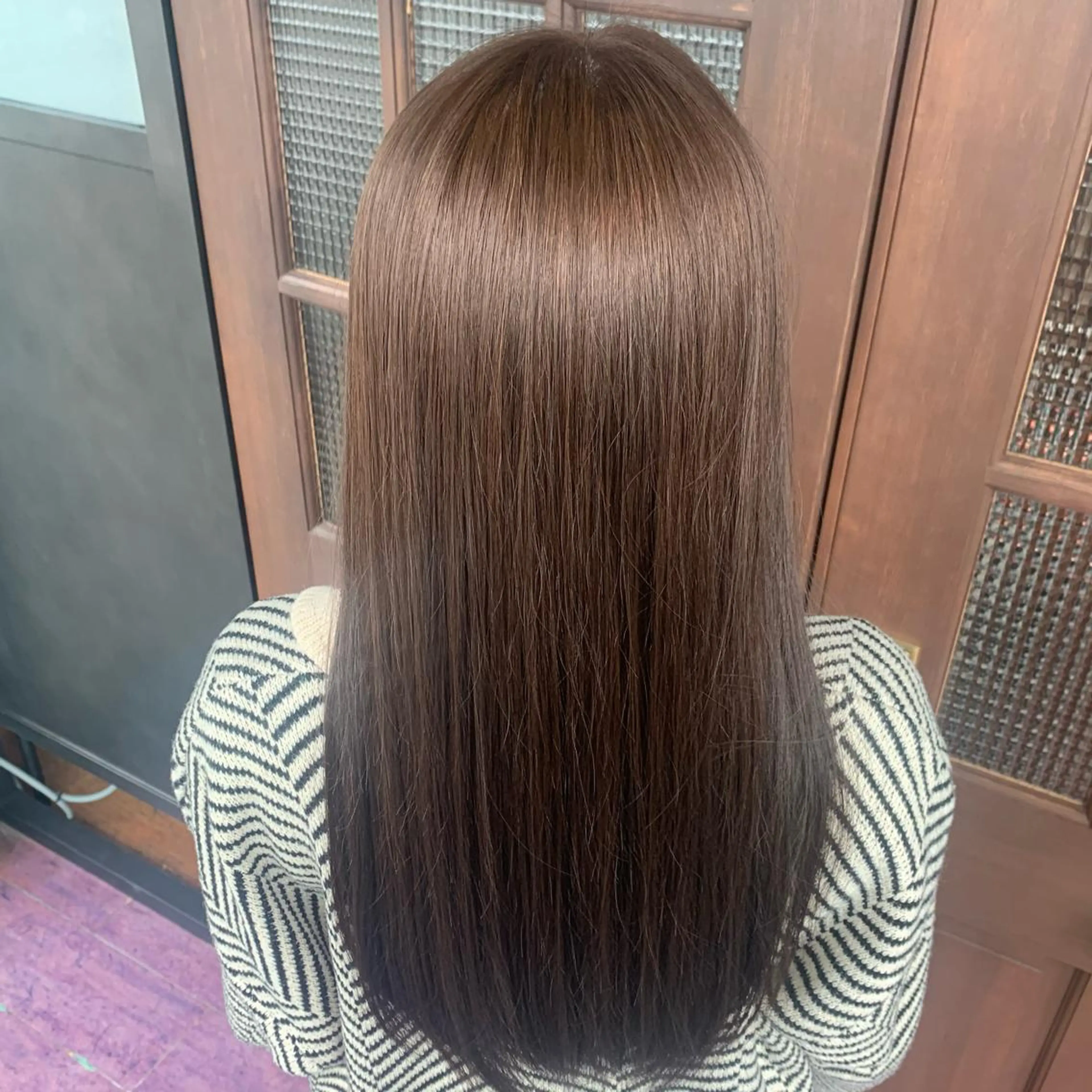 ロング カラー newi TATSUのヘアスタイル