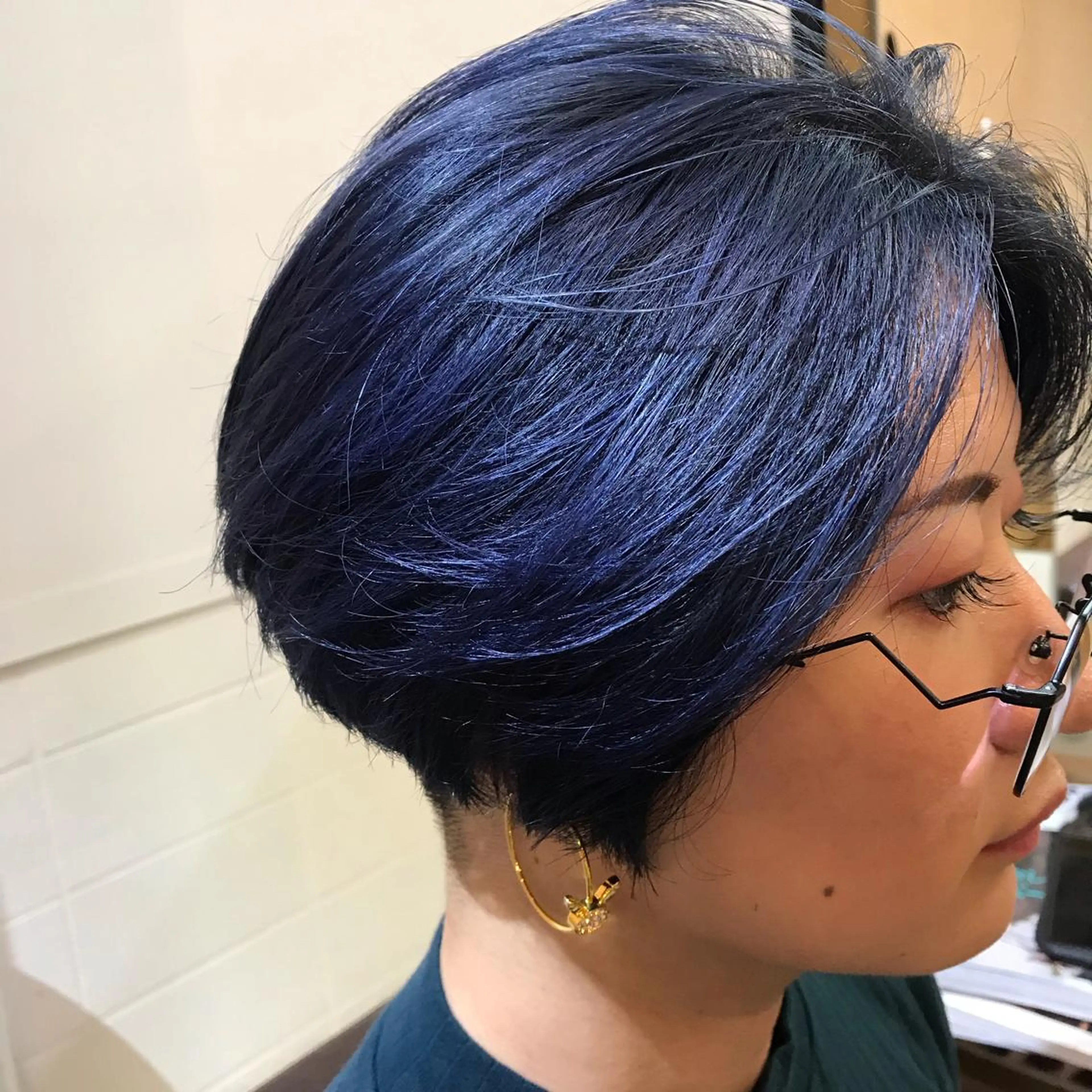 ミディアム BRAS ナカガワのヘアスタイル