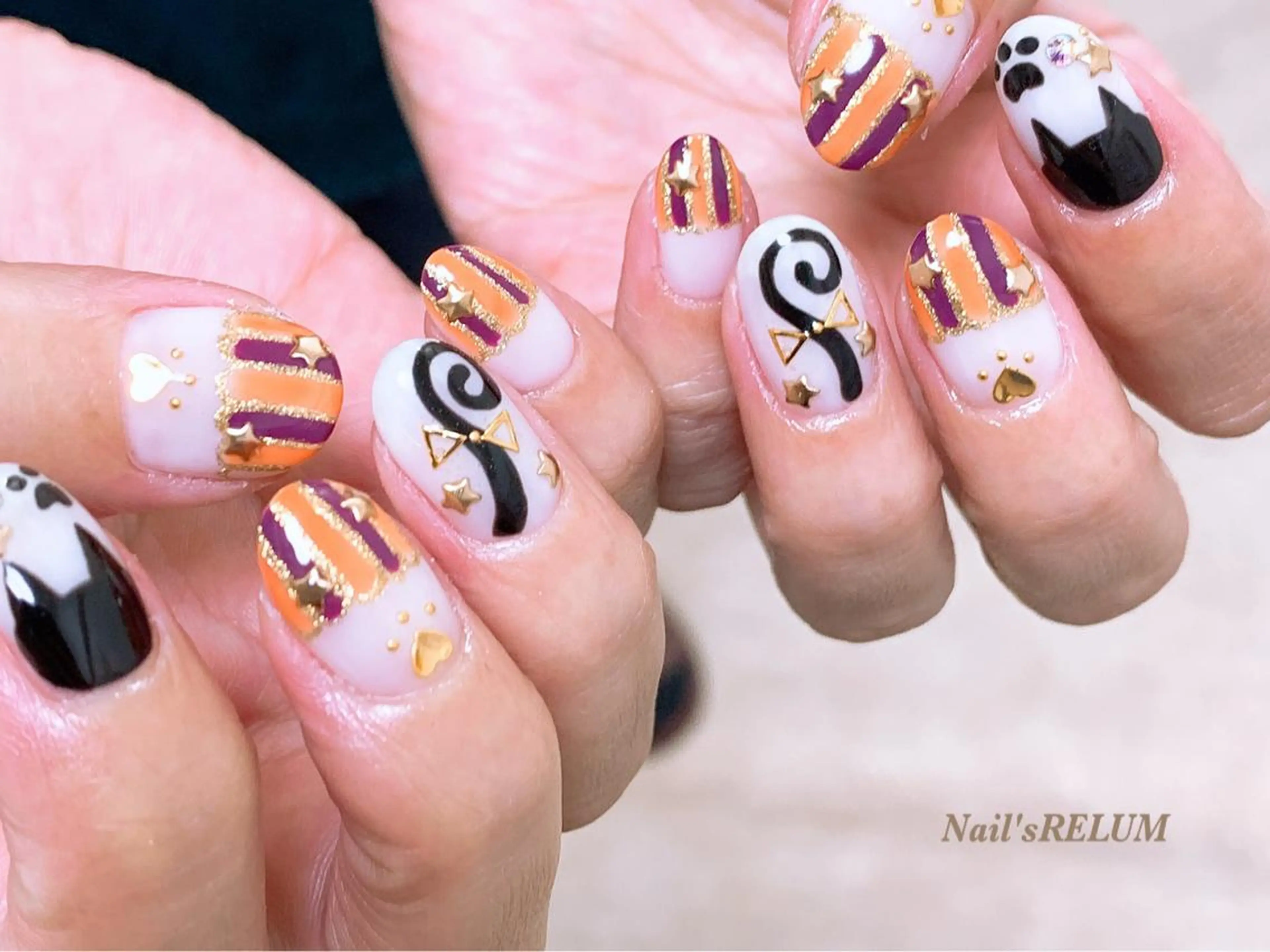 ネイル THECOLORS所属・近貞 莉奈のネイルデザイン