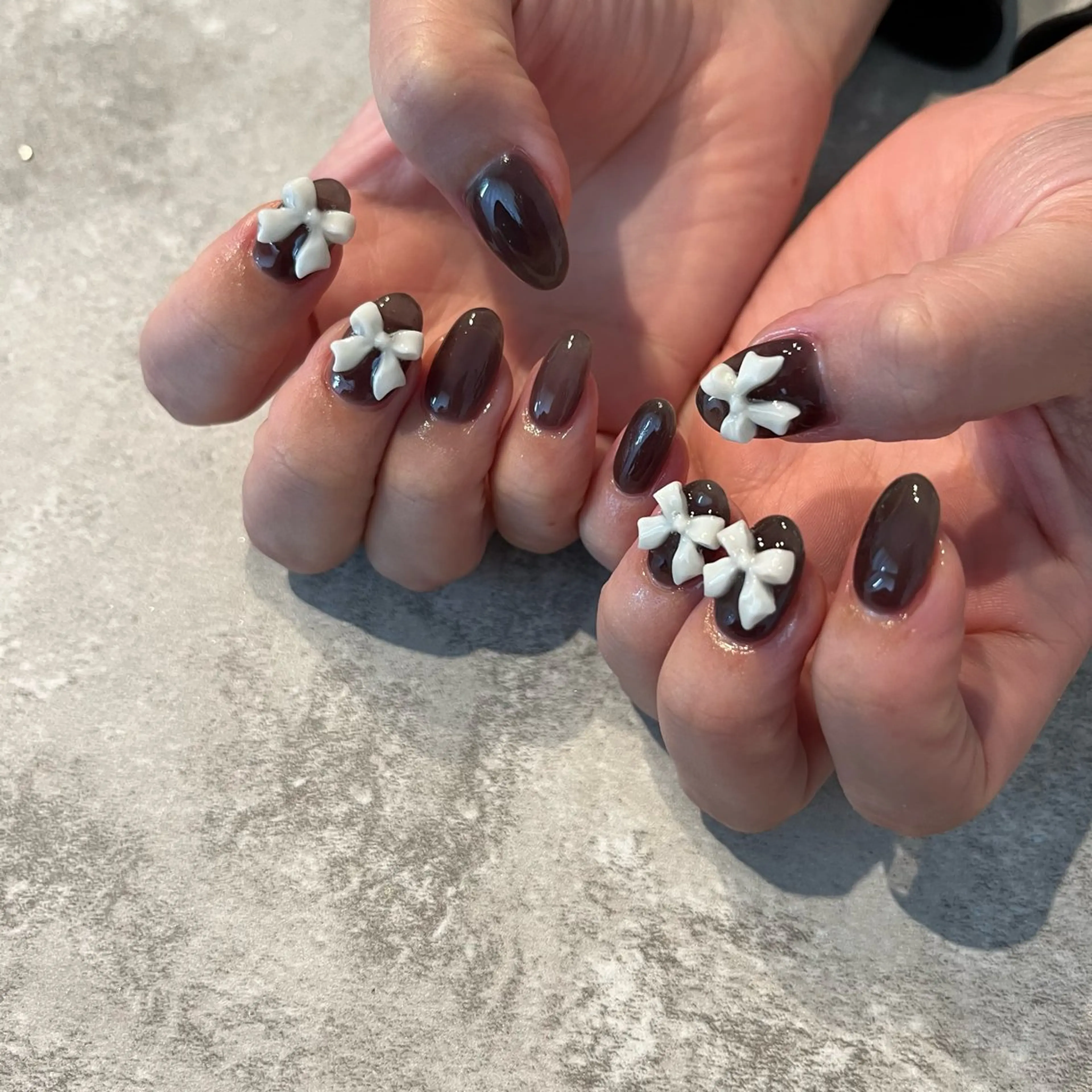 ネイル ワンカラーネイル リボン Lélia nail Himariのネイルデザイン