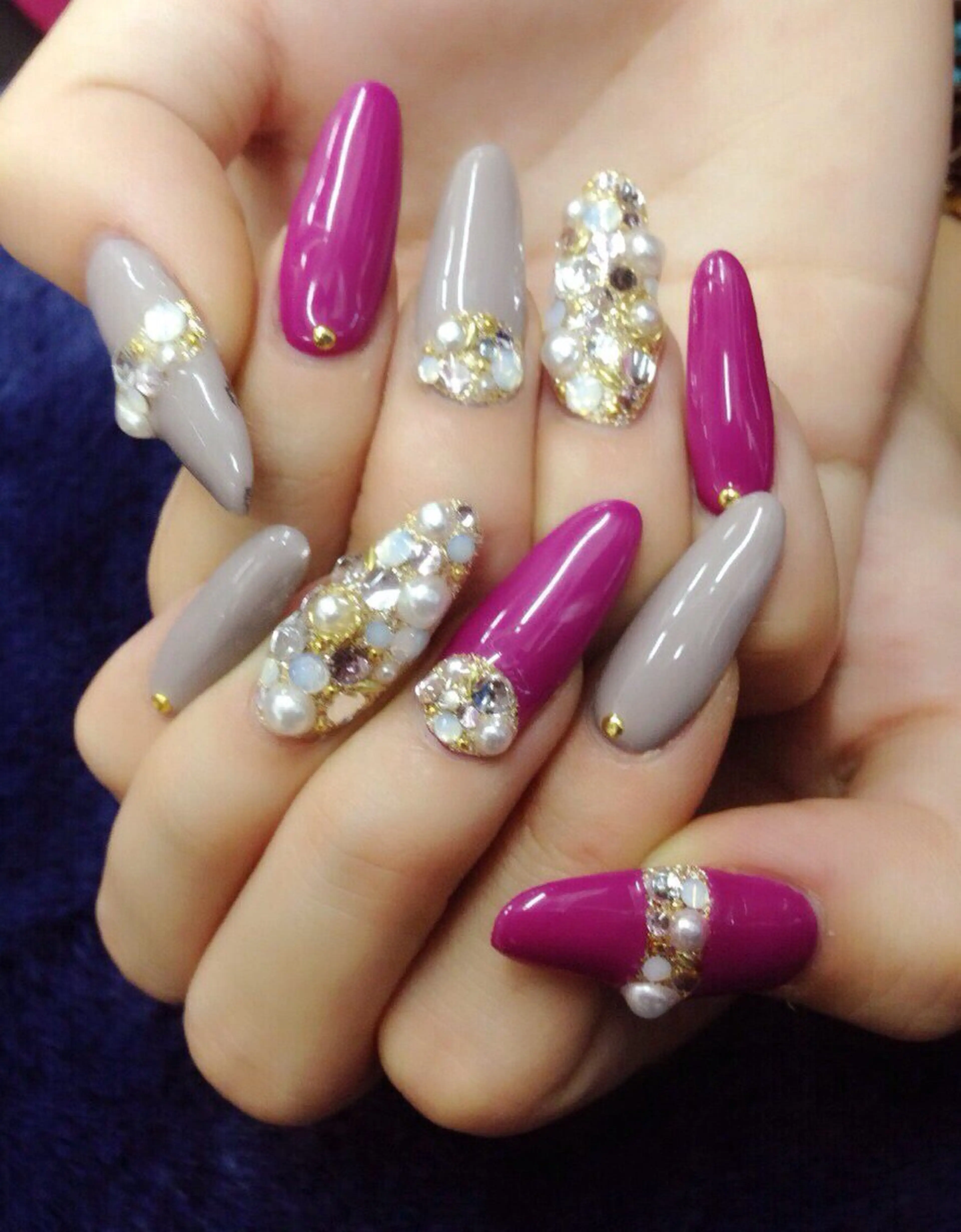 ネイル 持ち込み 梅島のネイル屋さん所属・梅島の ネイル屋さんのネイルデザイン