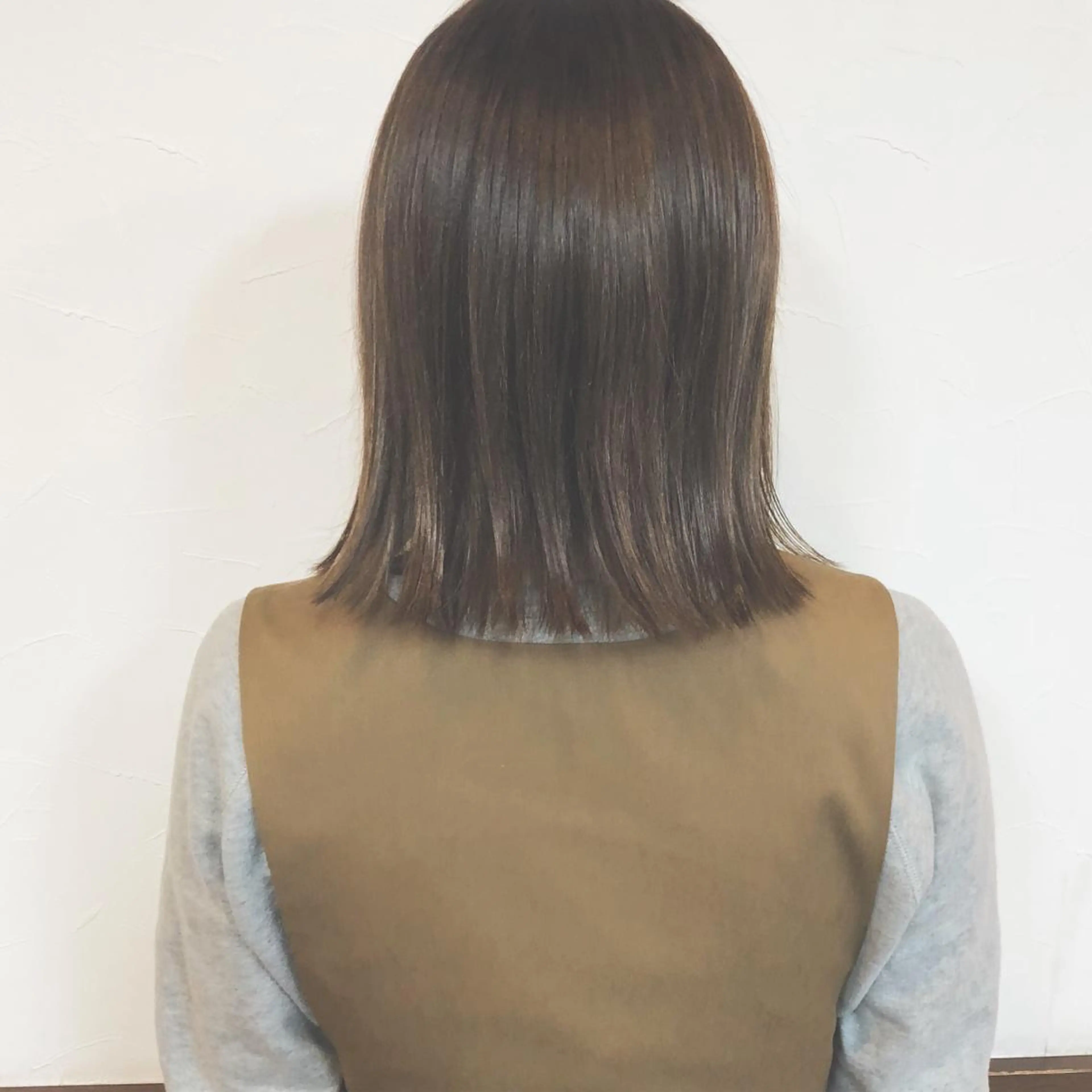 ミディアム カラー ヘアアレンジ ベージュカラー ハイライトカラー ハイライト HAIR LEAP所属・LEAP MISAの眉毛・アイブロウイメージ