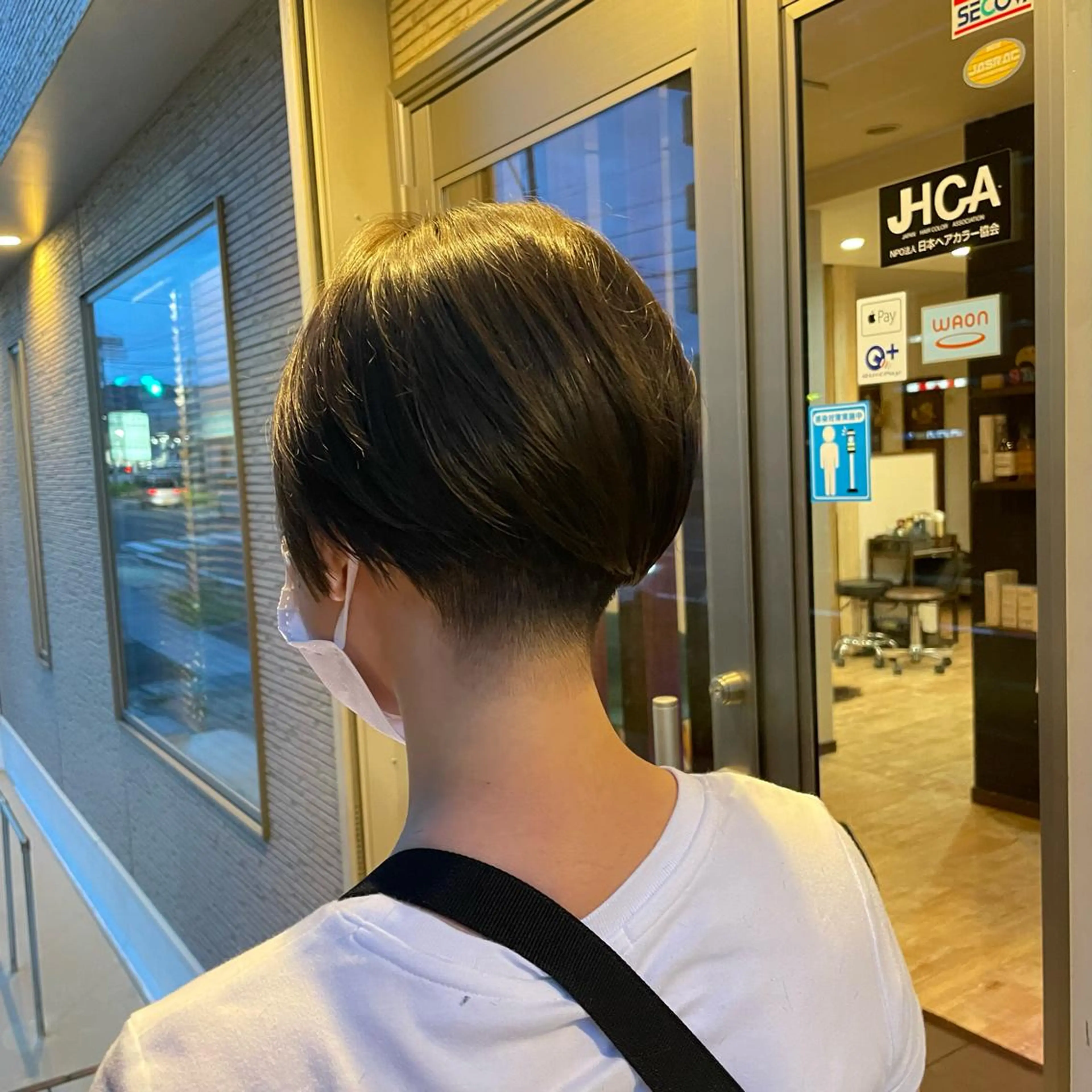 ショート miyuki AFLOATのヘアスタイル