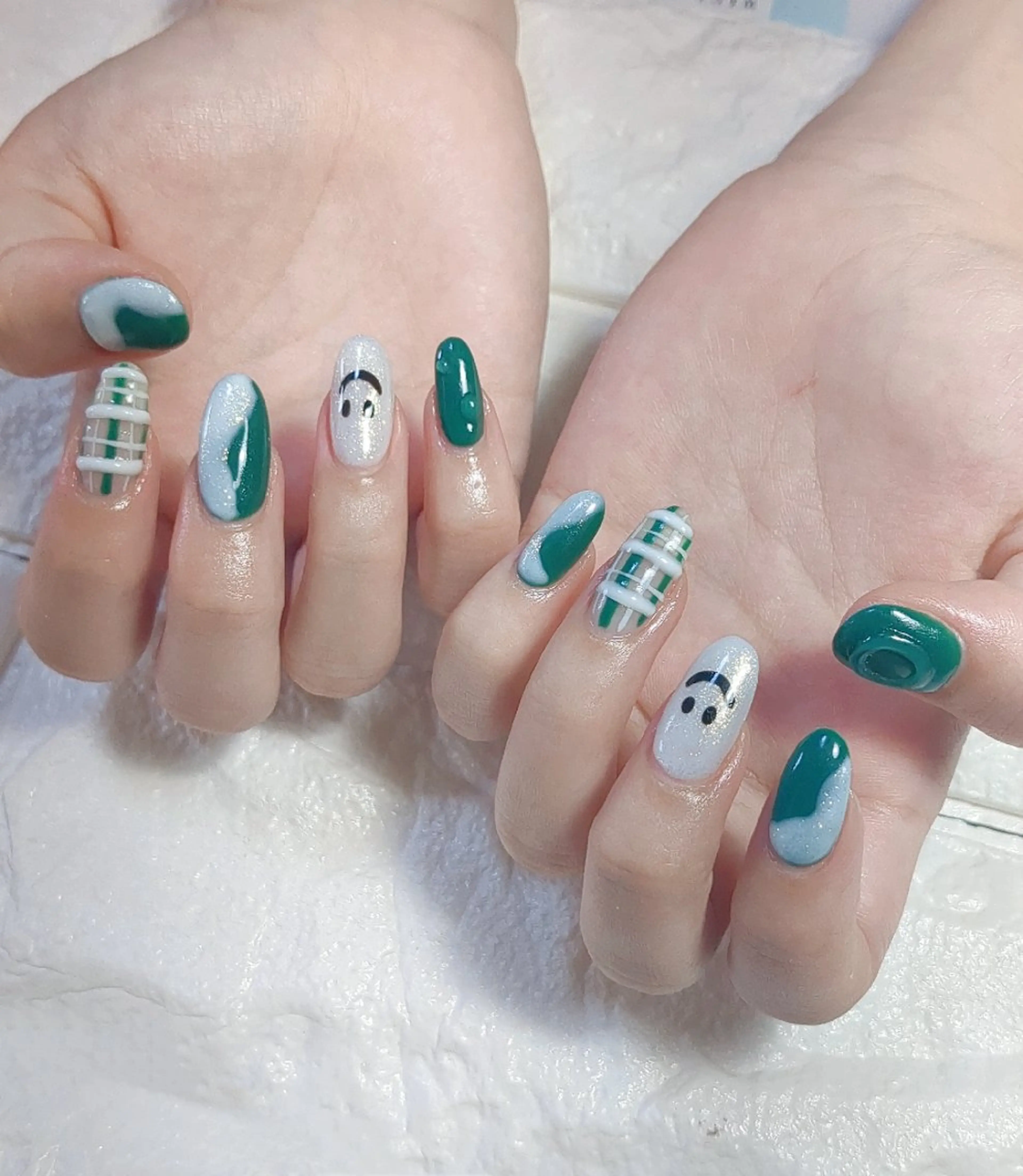 ネイル ハンドネイル E·U·B ネイル所属・横浜市中区曙町 E·U·Bネイルのネイルデザイン