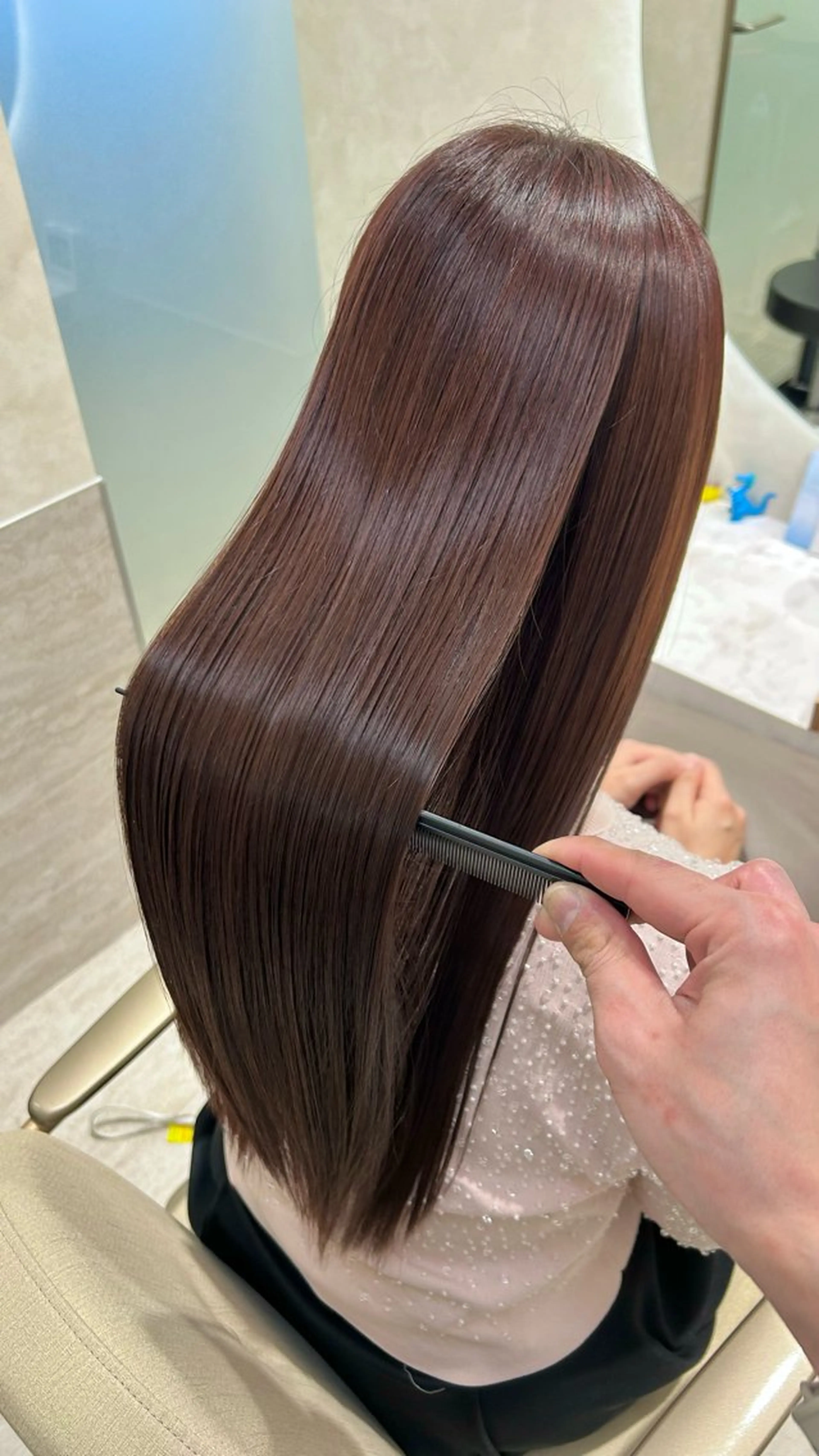 ロング カラー ショートボブ ベージュカラー ブリーチ ブラウンカラー 透明感カラー カット ヘアカラー トリートメント Eleanor枚方店 店長　飛鳥　薫のヘアスタイル