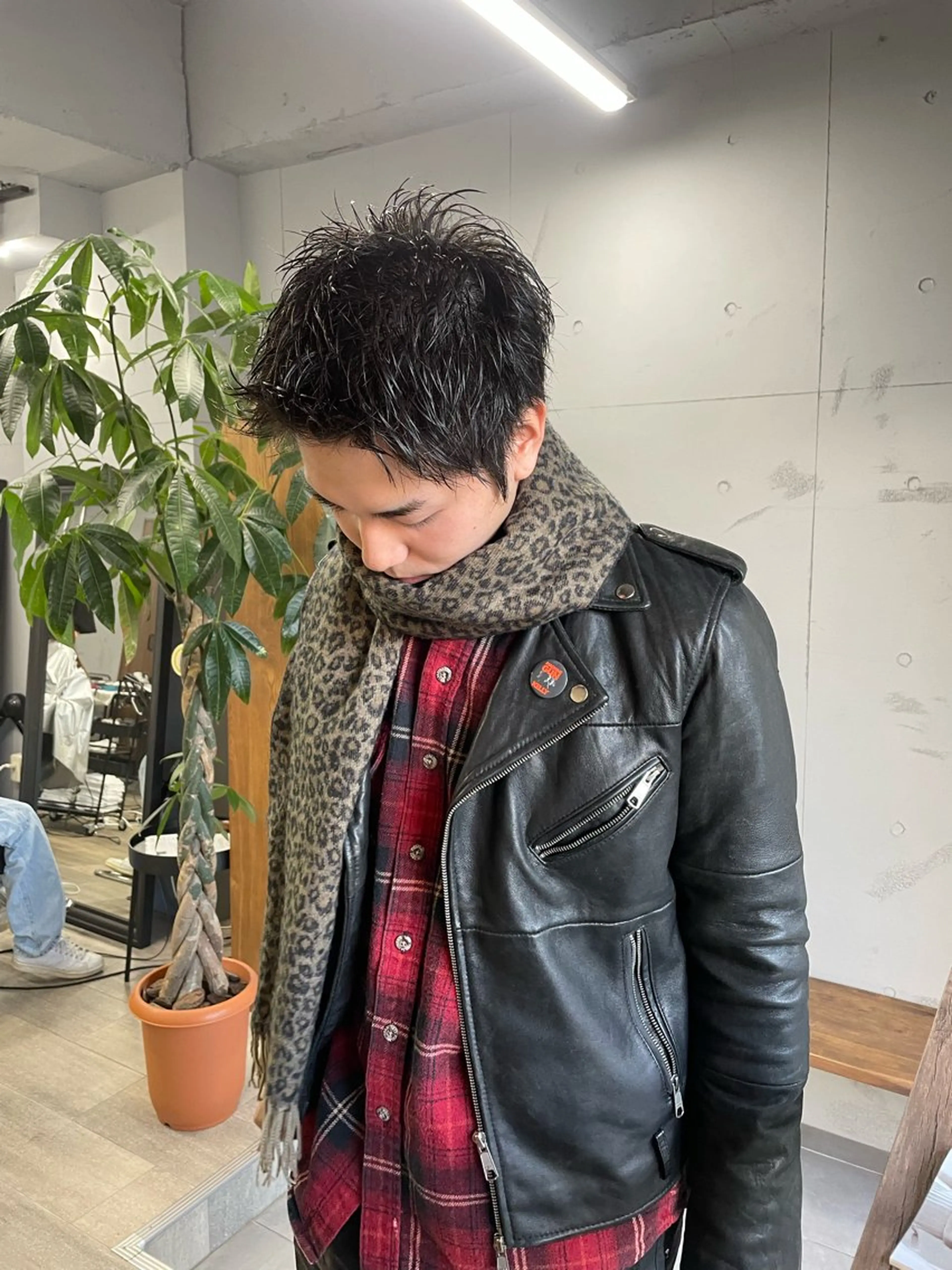 メンズ メンズショート スパイキーショート カット ヘアカラー トリートメント darts所属・マツダ レンのヘアスタイル