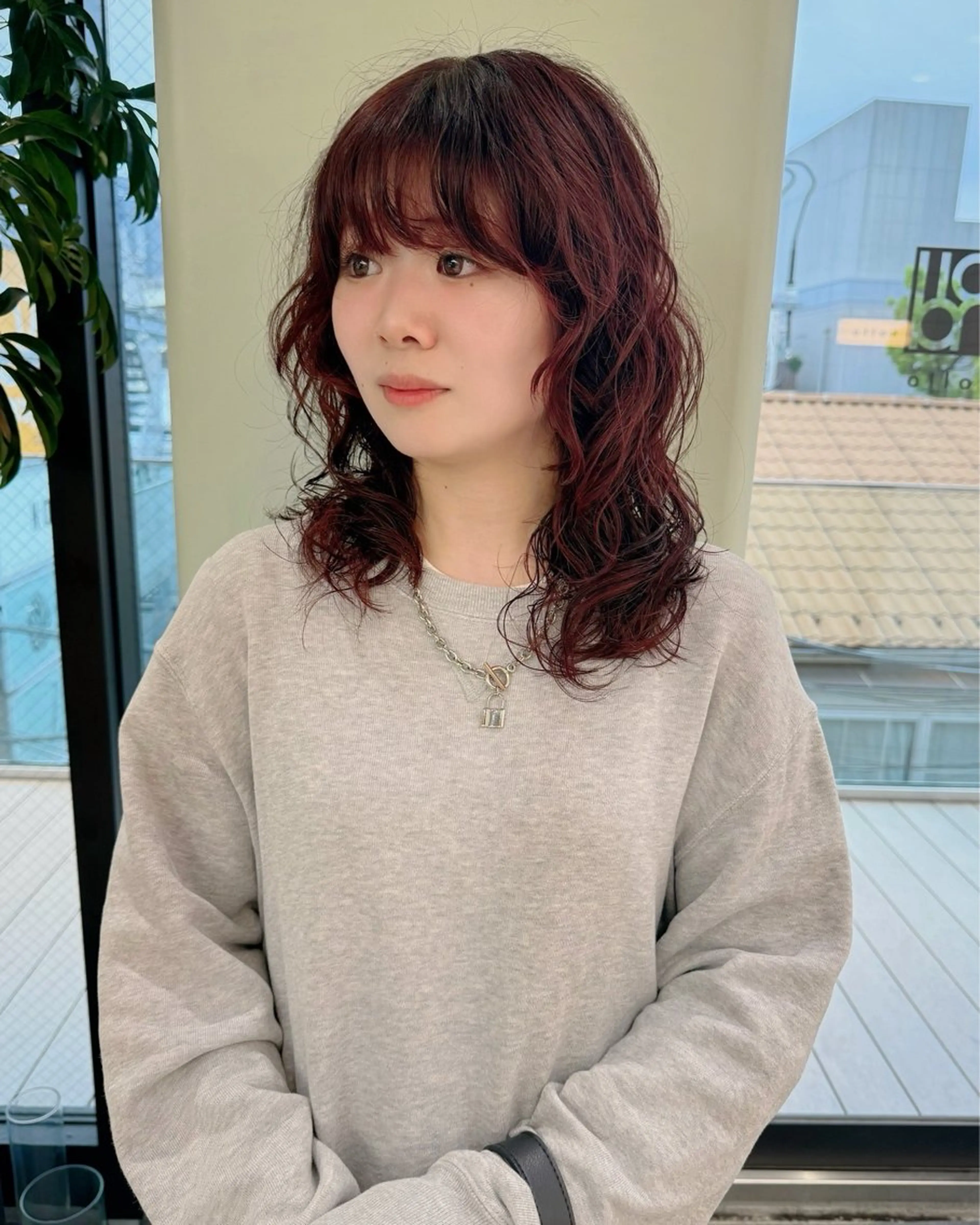 セミロング パーマ セミロングパーマ レイヤーカット カット ヘアカラー パーマ 原宿パーマ kazuのヘアスタイル