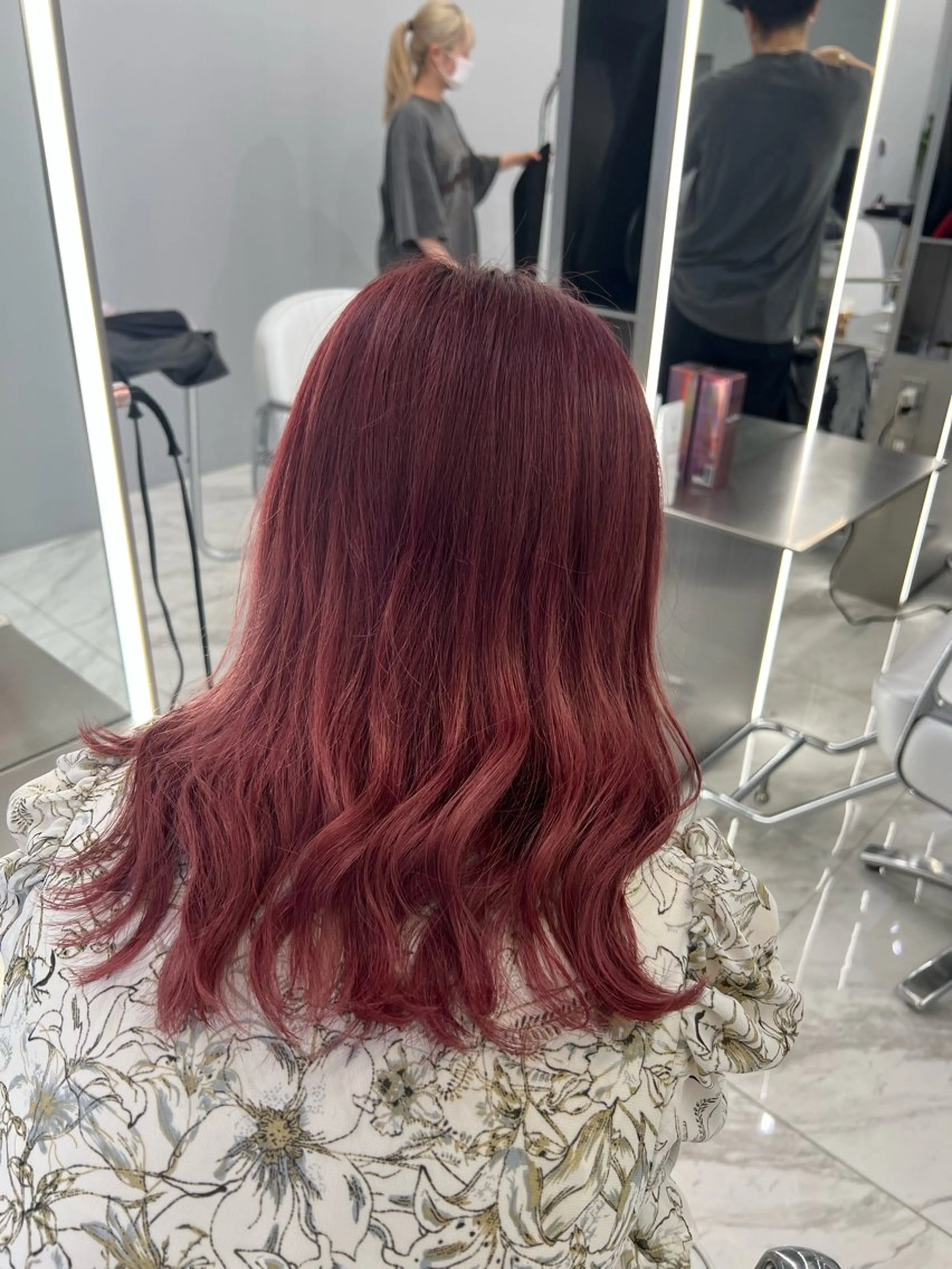 ロング カラー 透明感ミルクティー✨ 西澤 ジュンヤのヘアスタイル