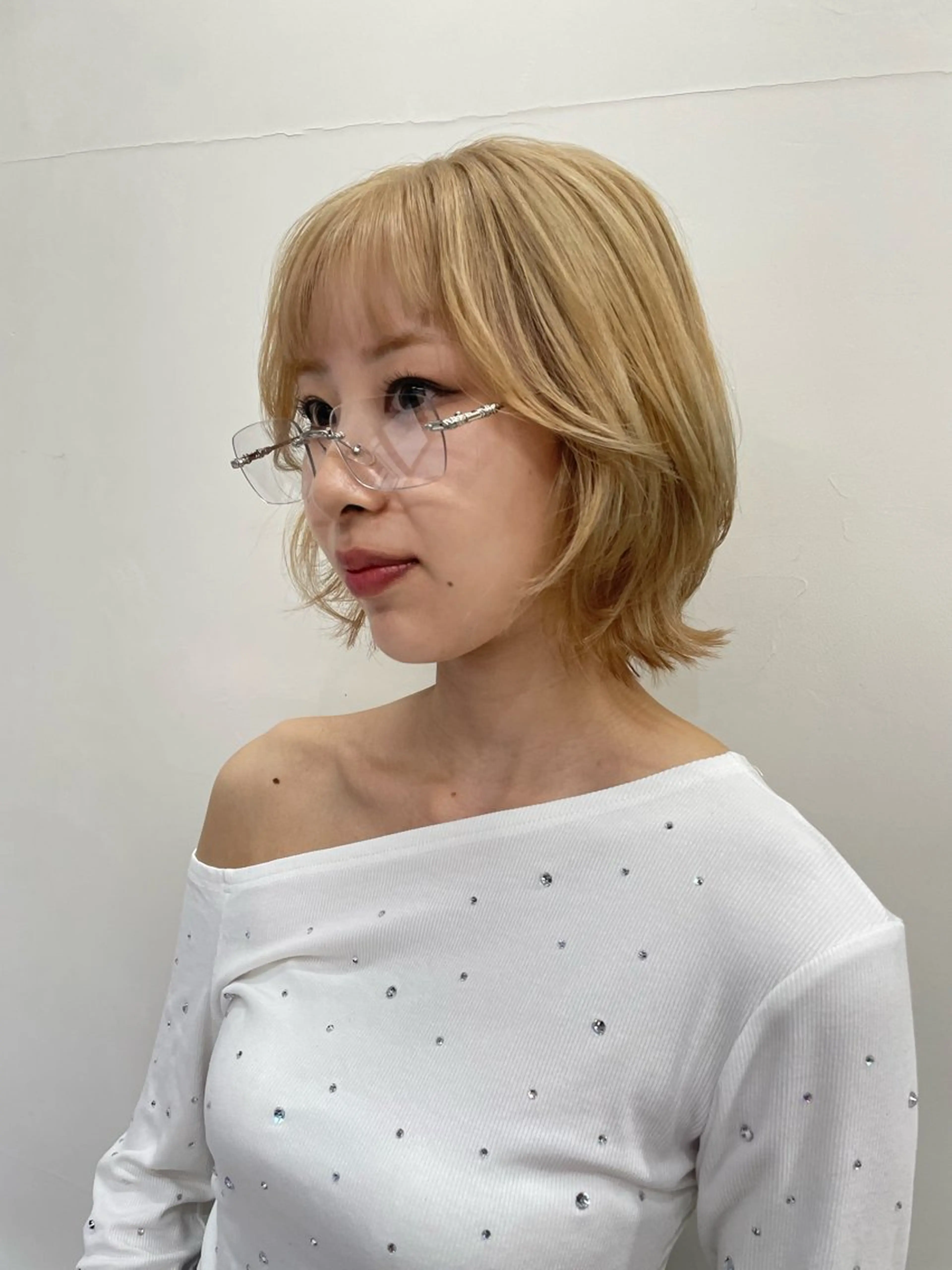 ミディアム カラー パーマ ヘアアレンジ メンズ 抜きっぱなしブロンド カット ヘアカラー トリートメント tatsumi/ボブ ウルフ/レイヤーのヘアスタイル