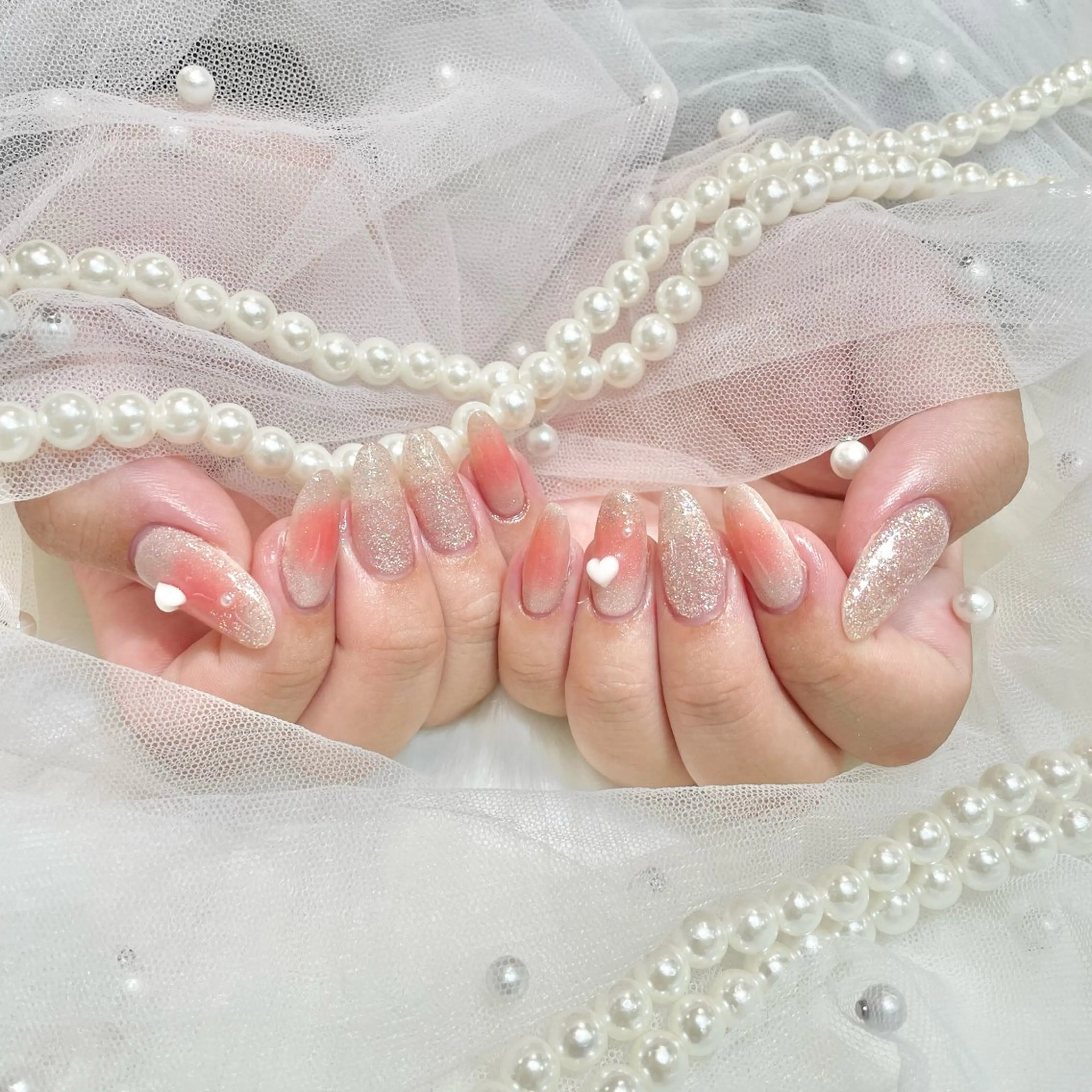 ネイル チークネイル WISTERIA midoriのネイルデザイン