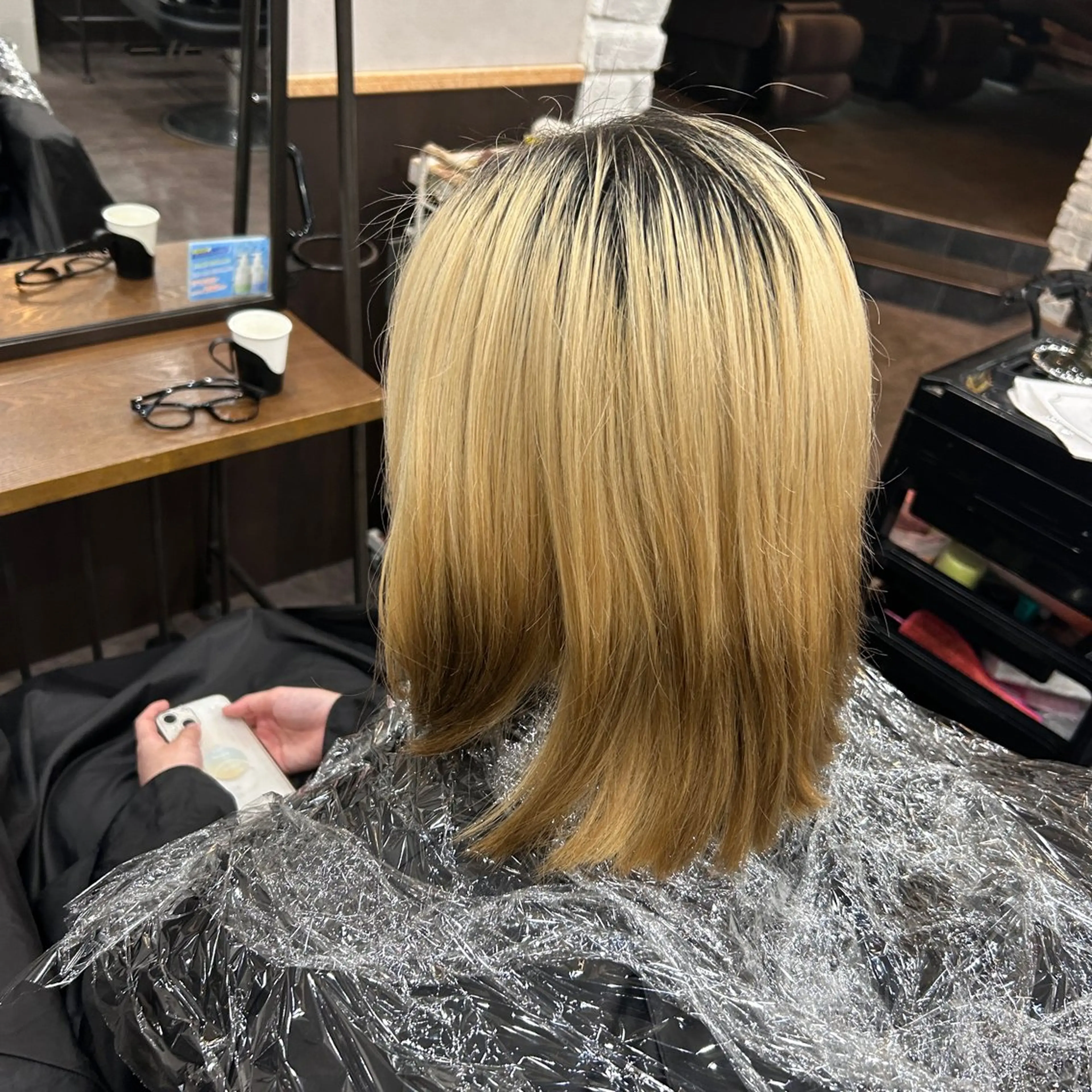 ミディアム カラー ブリーチ/アレンジ/ 19歳/新宿/アリルのヘアスタイル