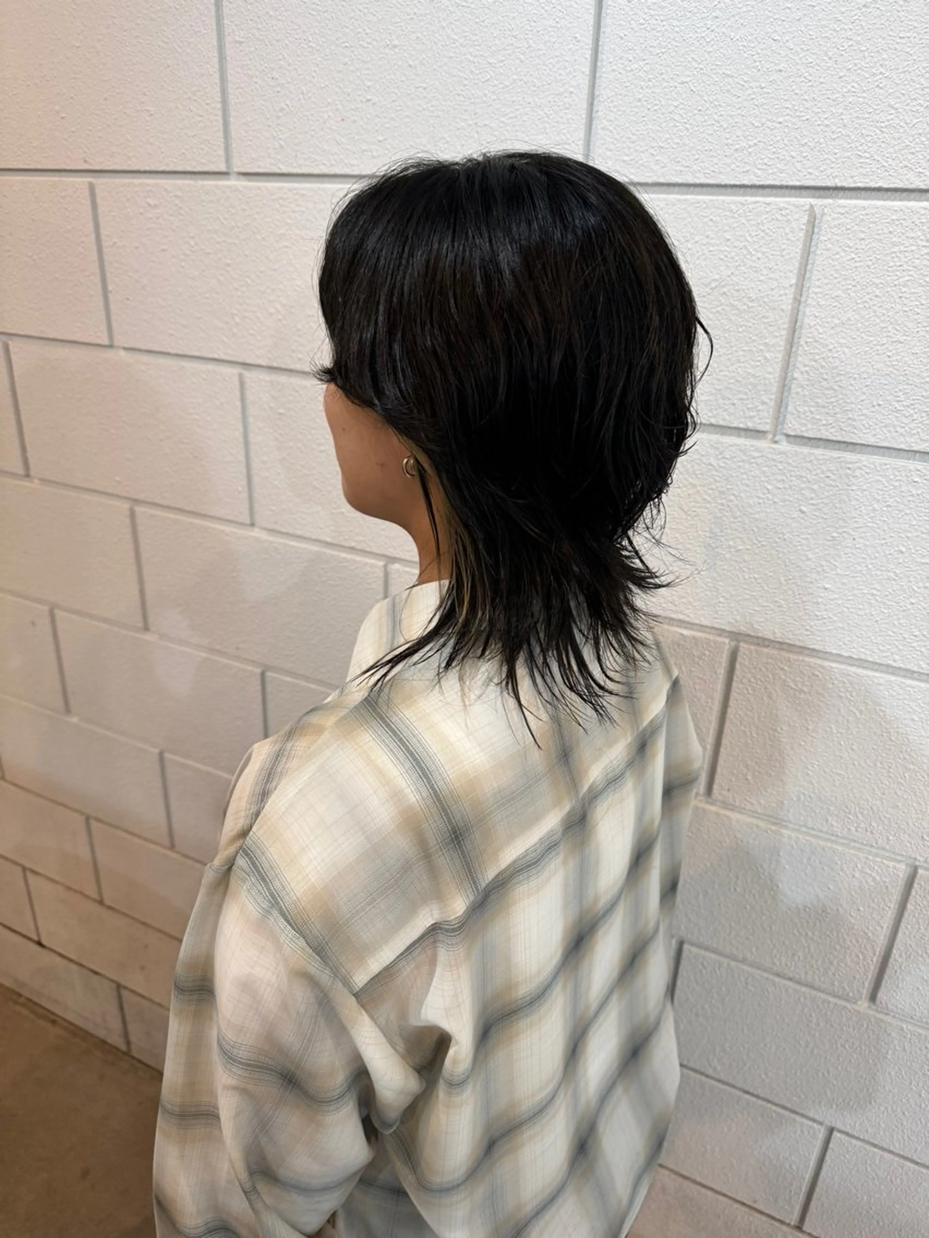 ミディアム カット 透け感/ハイトーン/ レイヤー/小山田のヘアスタイル